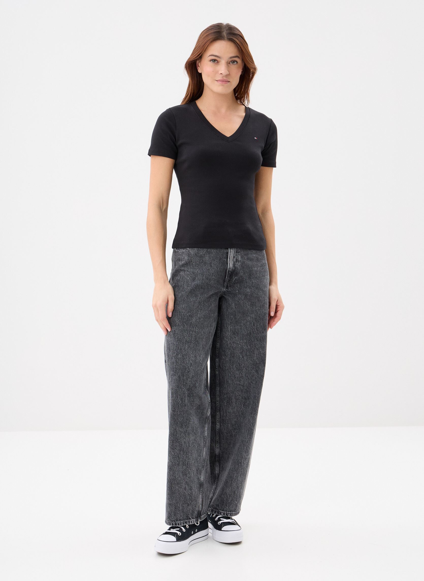 Tee-shirts manches courtes Slim Cody V-Nk Ss femme noir Tommy Hilfiger Tee-shirts manches courtes Slim Cody V-Nk Ss femme noir Black