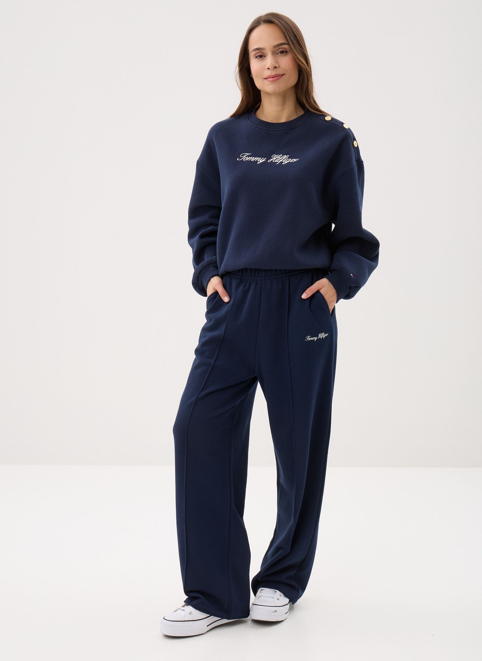 Trainingsbroeken Gold Btn Script Flee WW0WW48784C1G dames blauw Tommy Hilfiger Trainingsbroeken Gold Btn Script Flee WW0WW48784C1G dames blauw DARK NIGHT NAVY