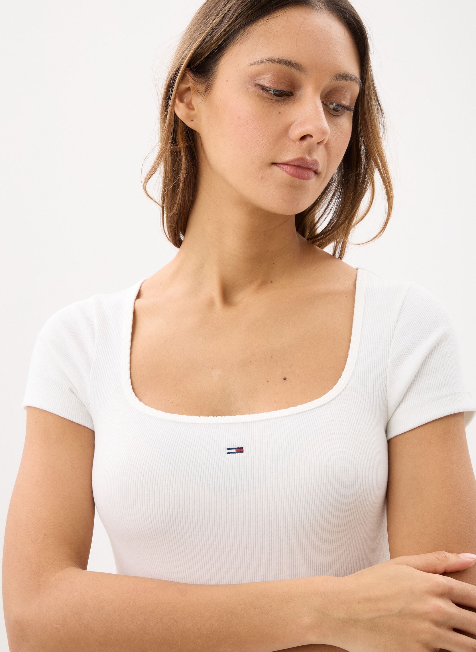 T-shirts met korte mouwen Tjw Slim Sh Soft Rib dames wit Tommy Jeans T-shirts met korte mouwen Tjw Slim Sh Soft Rib dames wit ECRU