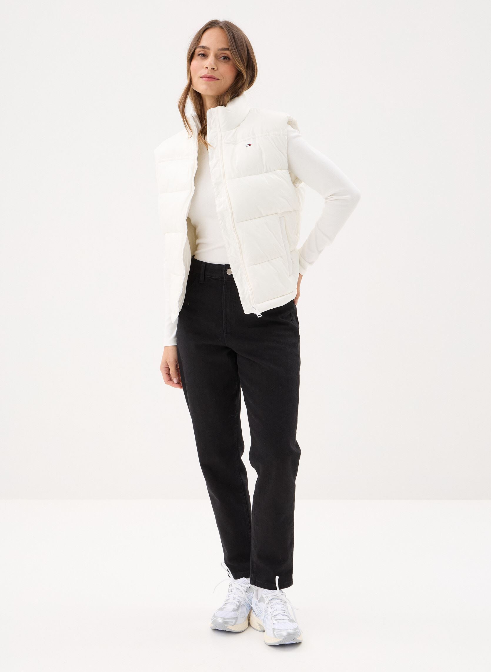 Gewatteerde jassen zonder mouwen Tjw Essential Puffer dames wit Tommy Jeans Gewatteerde jassen zonder mouwen Tjw Essential Puffer dames wit ANCIENT WHITE