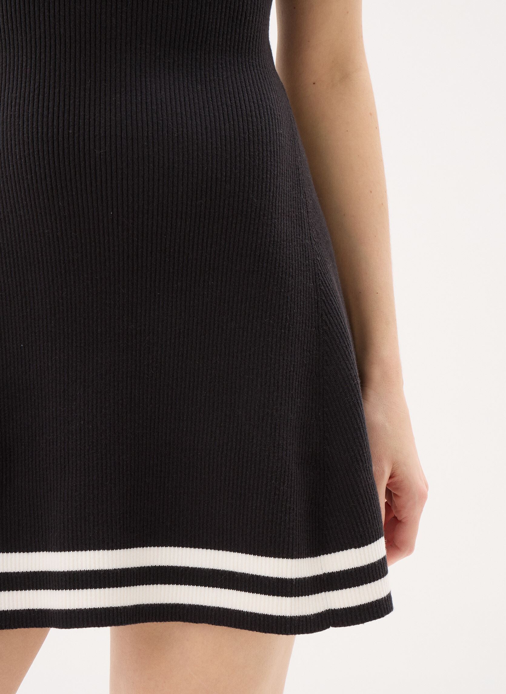 Jurken Tjw F&F Sweater Polo dames zwart Tommy Jeans Jurken Tjw F&F Sweater Polo dames zwart BLACK