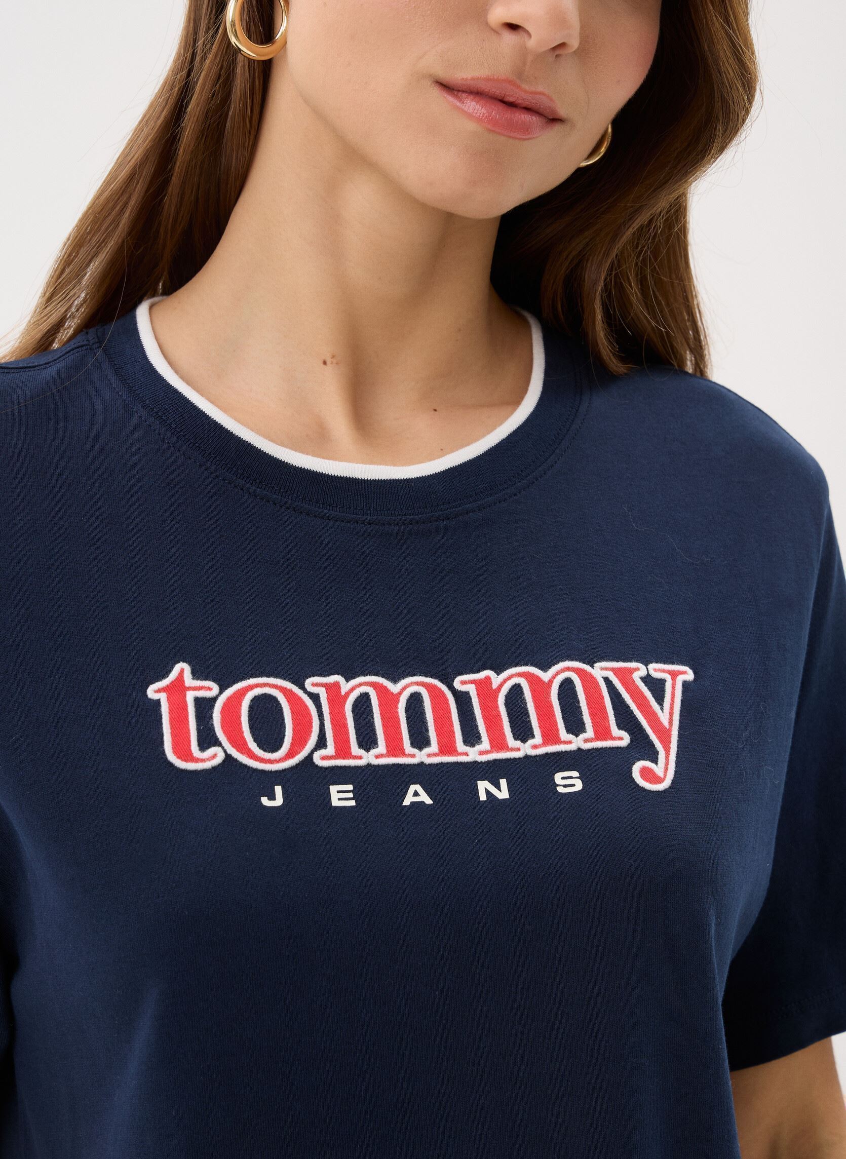 Kurzarm-T-Shirts Tjw Bxy Tommy Appliq damen blau Tommy Jeans Kurzarm-T-Shirts Tjw Bxy Tommy Appliq damen blau DARK NIGHT NAVY