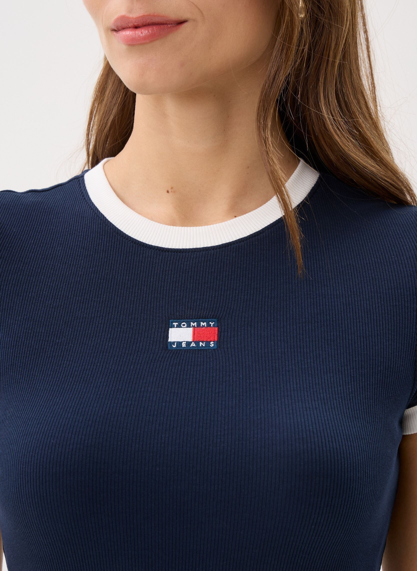 Tee-shirts manches courtes Tjw Slim Sh Badge Ss femme bleu Tommy Jeans Tee-shirts manches courtes Tjw Slim Sh Badge Ss femme bleu DARK NIGHT NAVY