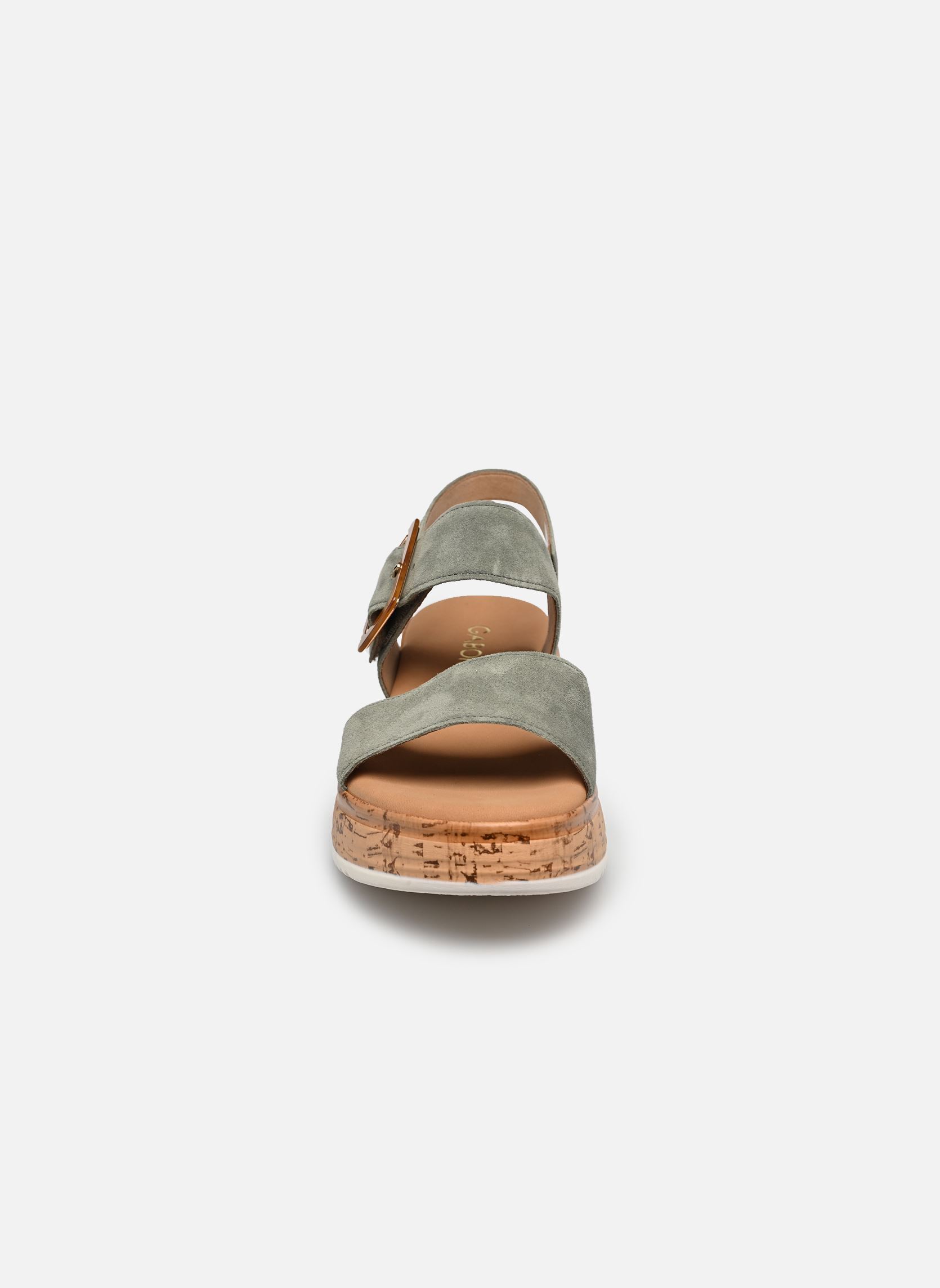 Sandalen met sleehak en plateau 82.744 dames groen Gabor Sandalen met sleehak en plateau 82.744 dames groen PINE