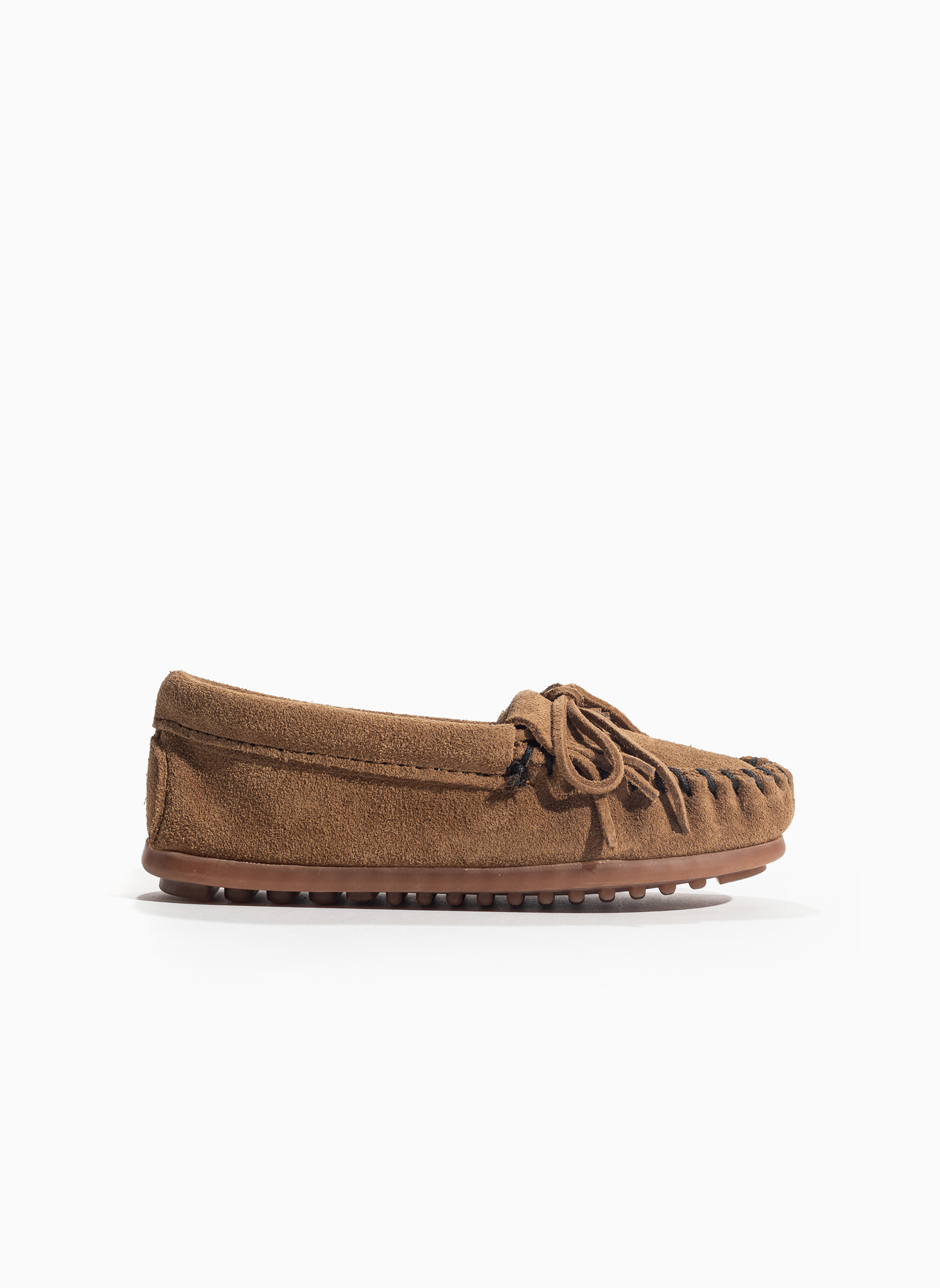 Mocassins à semelle rigide KILTY fille marron Minnetonka Mocassins à semelle rigide KILTY fille marron Marron foncé