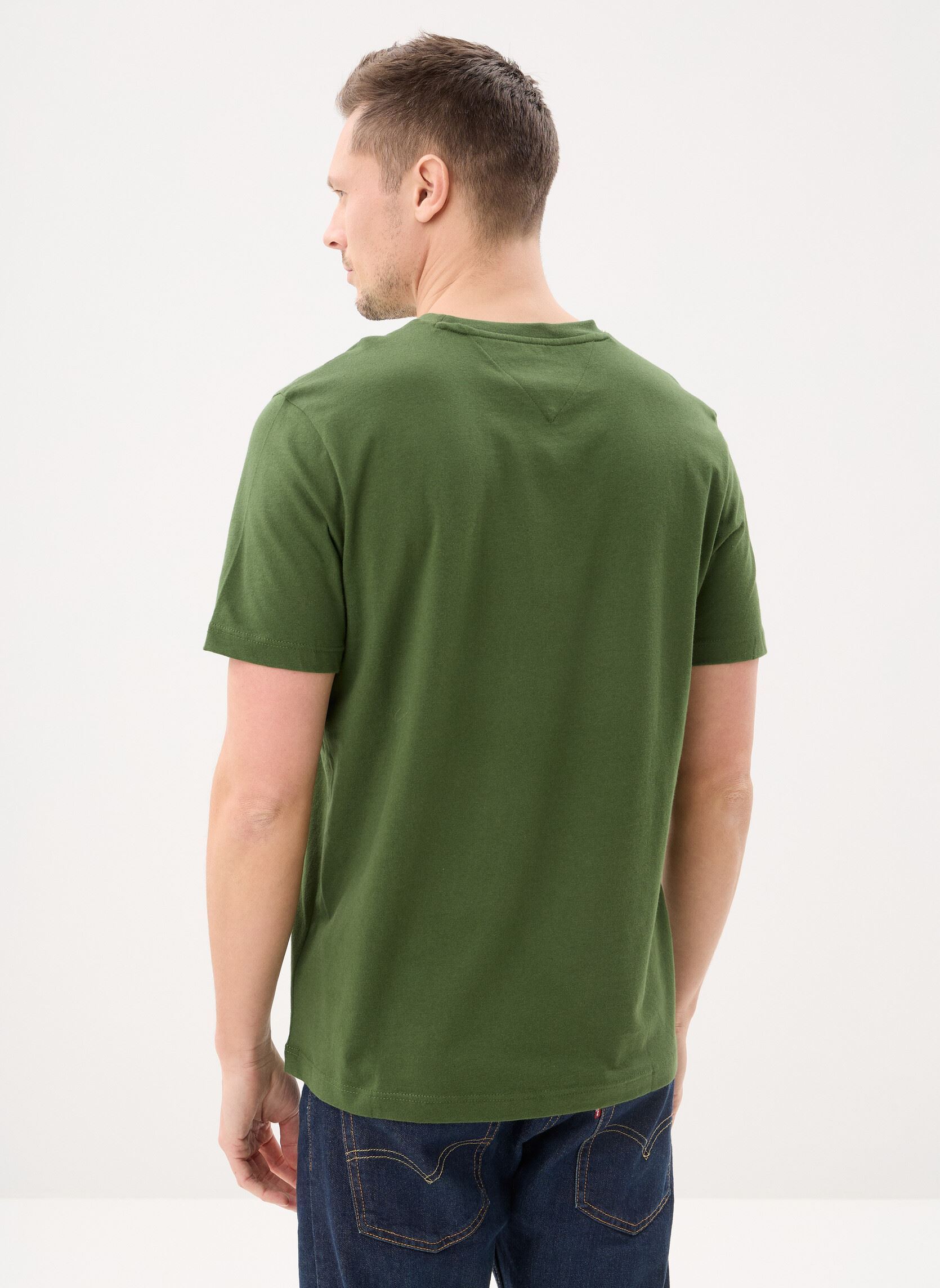 Tee-shirts manches courtes Ess Seasonal Reg Fit homme vert Tommy Hilfiger Tee-shirts manches courtes Ess Seasonal Reg Fit homme vert MOUNTAIN PINE