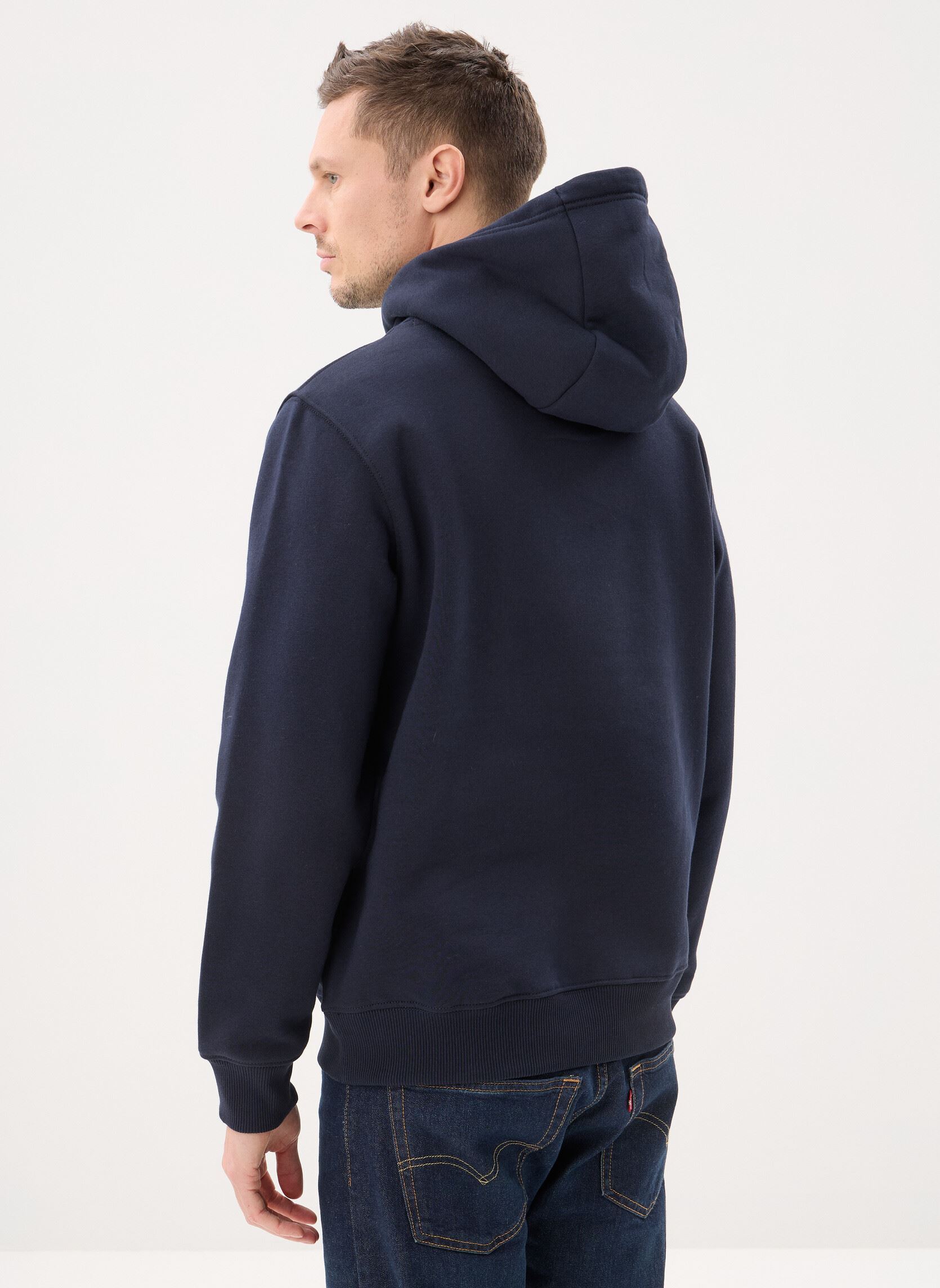 Hoodies Tommy Embro Flag Hoo heren blauw Tommy Hilfiger Hoodies Tommy Embro Flag Hoo heren blauw DESERT SKY