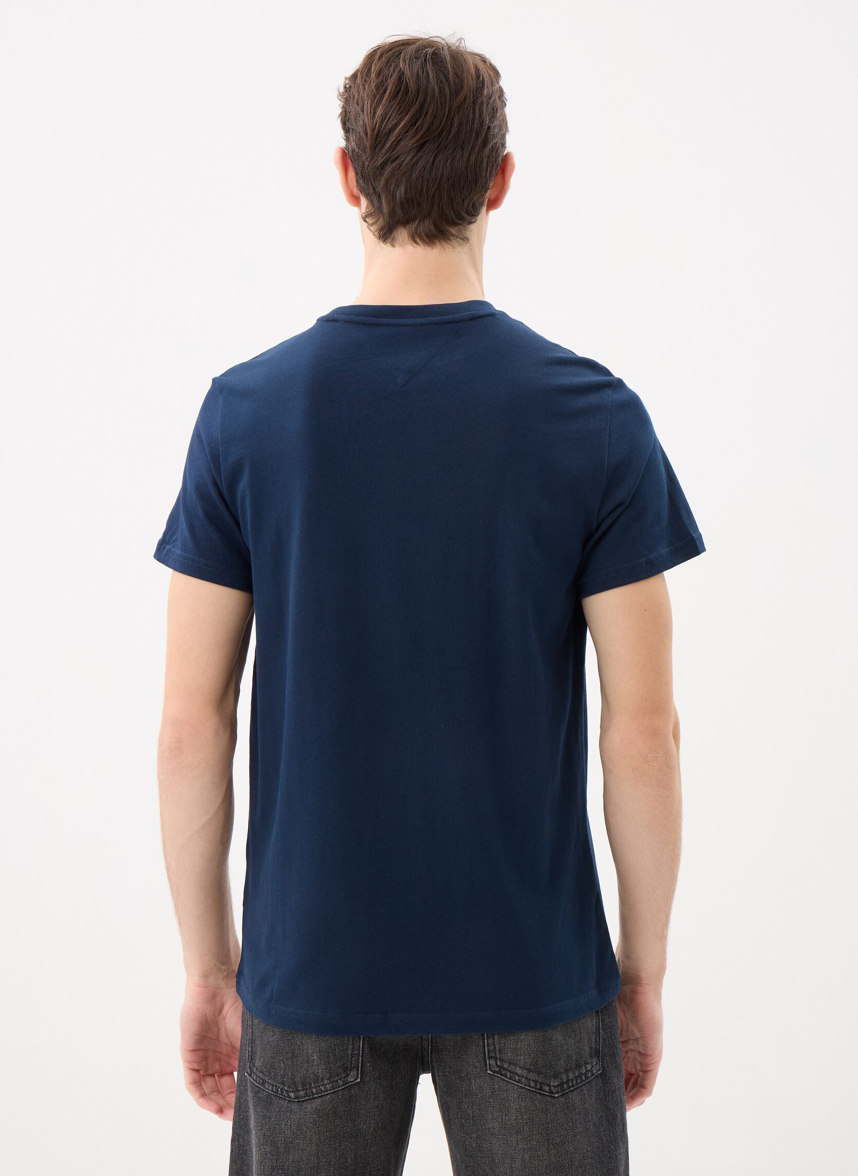 Tee-shirts manches courtes Tjm Slim Entry Dna S homme bleu Tommy Jeans Tee-shirts manches courtes Tjm Slim Entry Dna S homme bleu DARK NIGHT NAVY