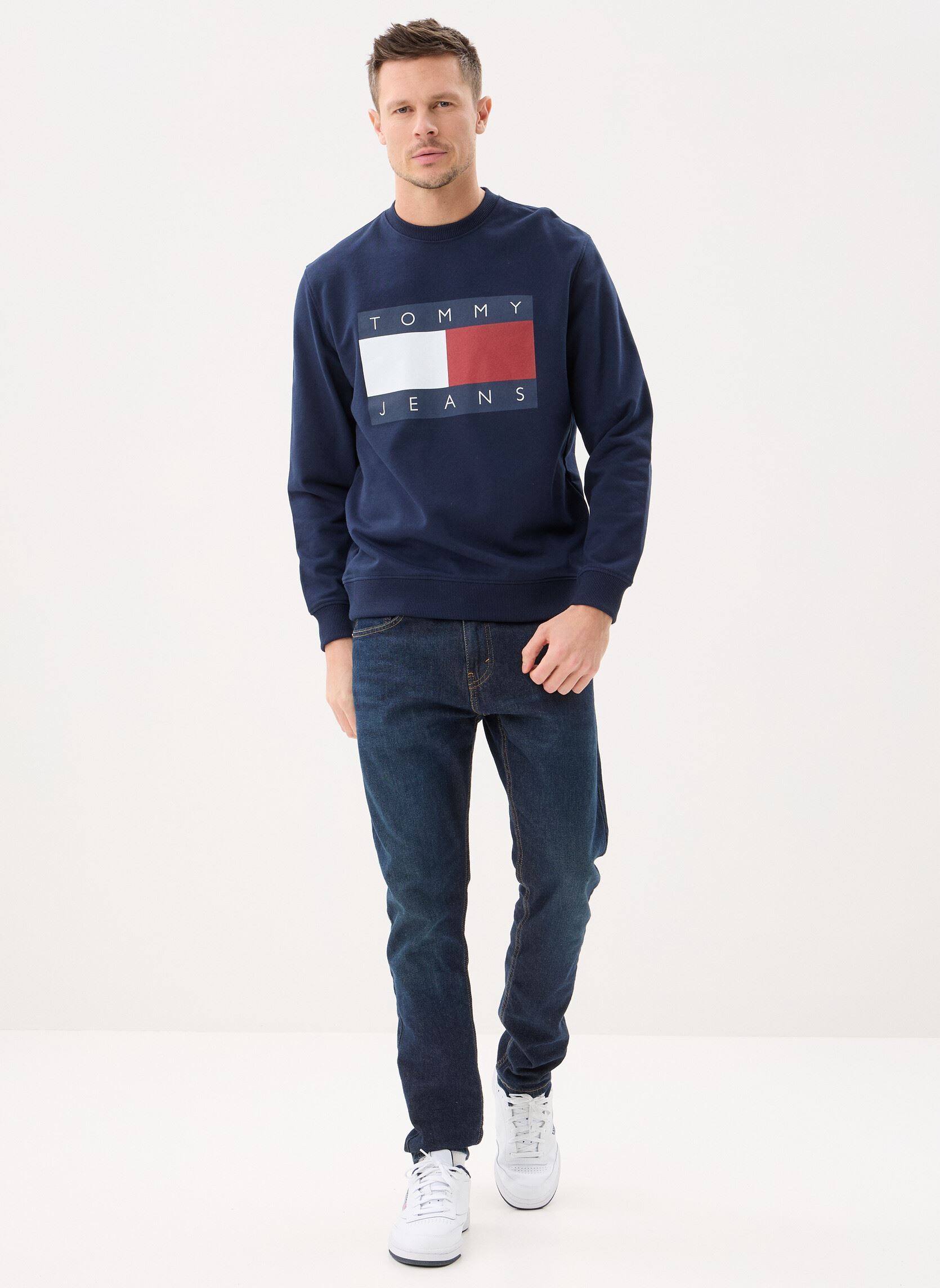 Sweats Tjm Reg Big Flag Cne homme bleu Tommy Jeans Sweats Tjm Reg Big Flag Cne homme bleu DARK NIGHT NAVY