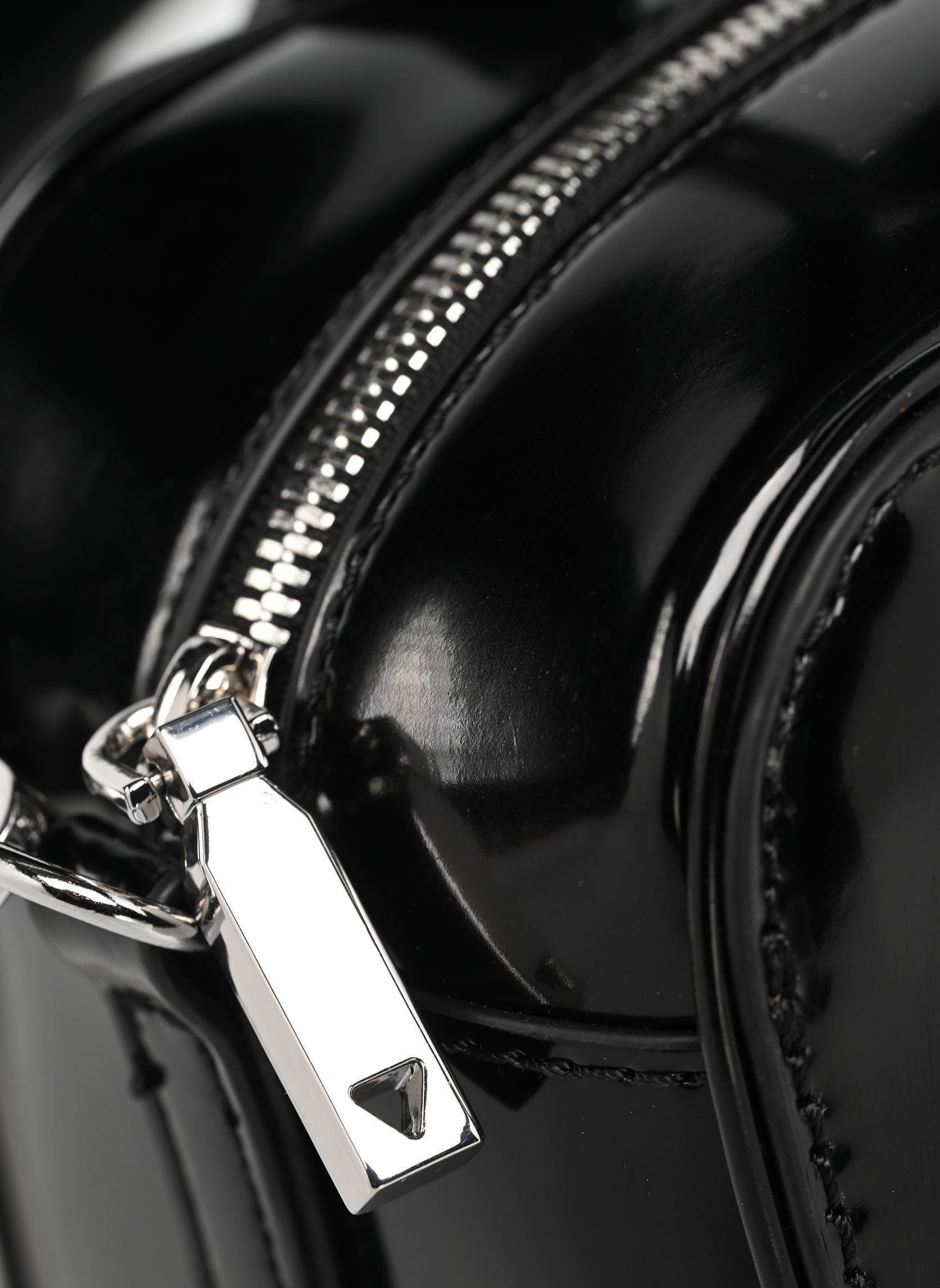 Sacs à main Arnela Mini Satchel femme noir Guess Sacs à main Arnela Mini Satchel femme noir BLACK
