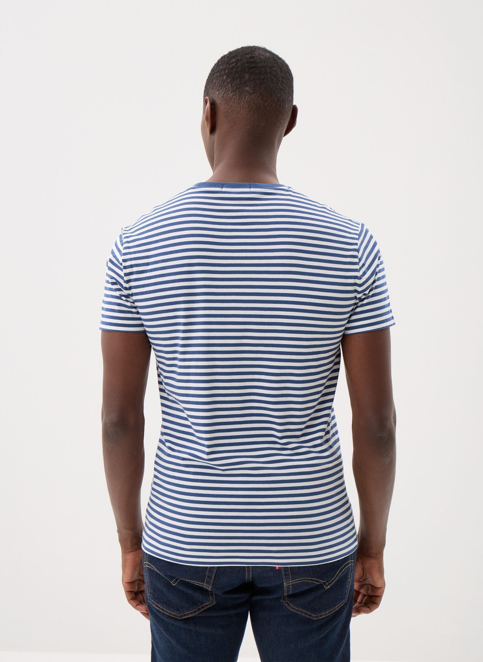 Tee-shirts manches courtes T-shirt rayé en manche courte en coton homme bleu Polo Ralph Lauren Tee-shirts manches courtes T-shirt rayé en manche courte en coton homme bleu OLD ROYAL/WHITE