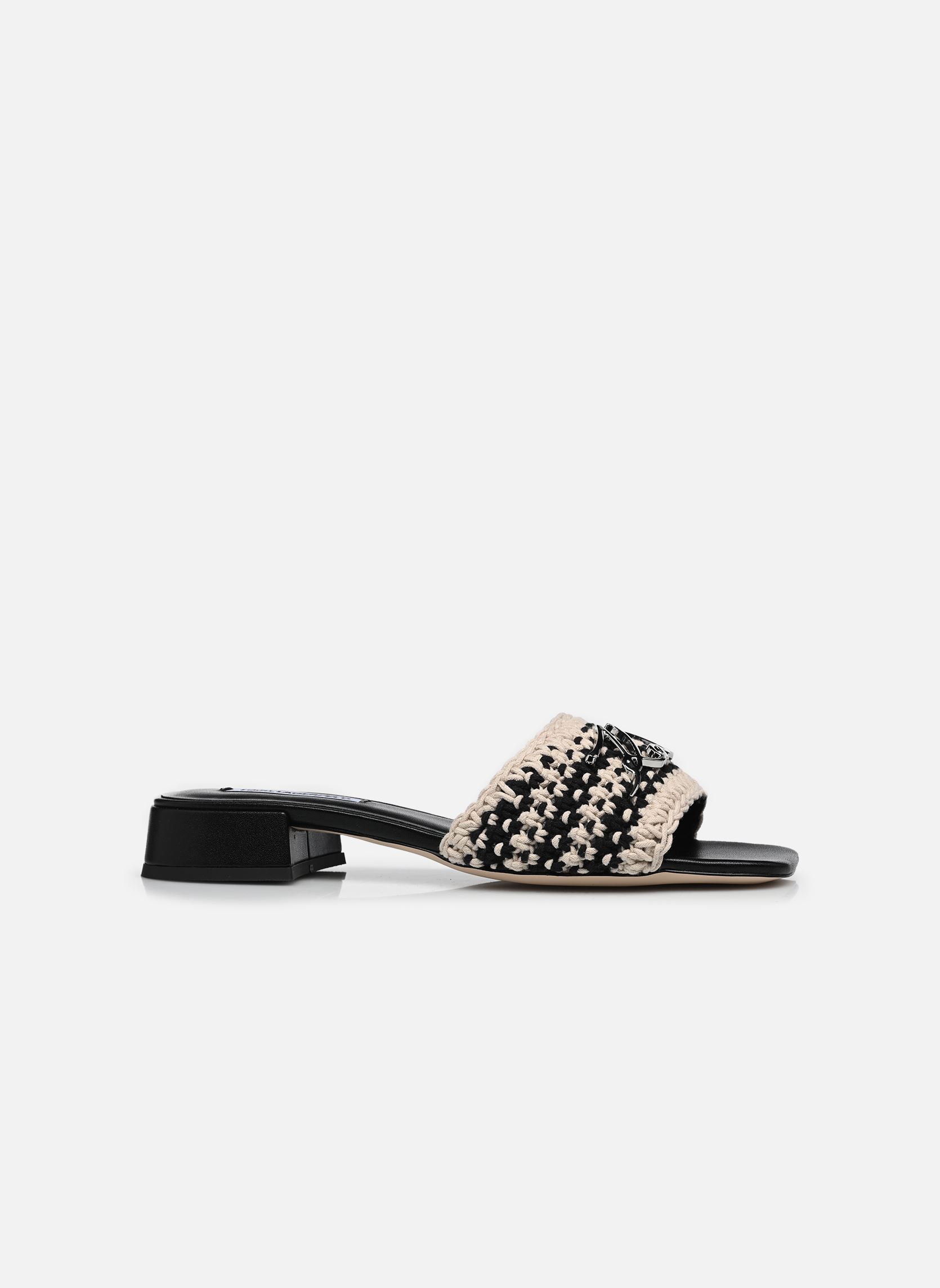 Platte sandalen PETALO II Crochet Signia Slide dames beige Karl Lagerfeld Platte sandalen PETALO II Crochet Signia Slide dames beige Black Knit Text w/Off White