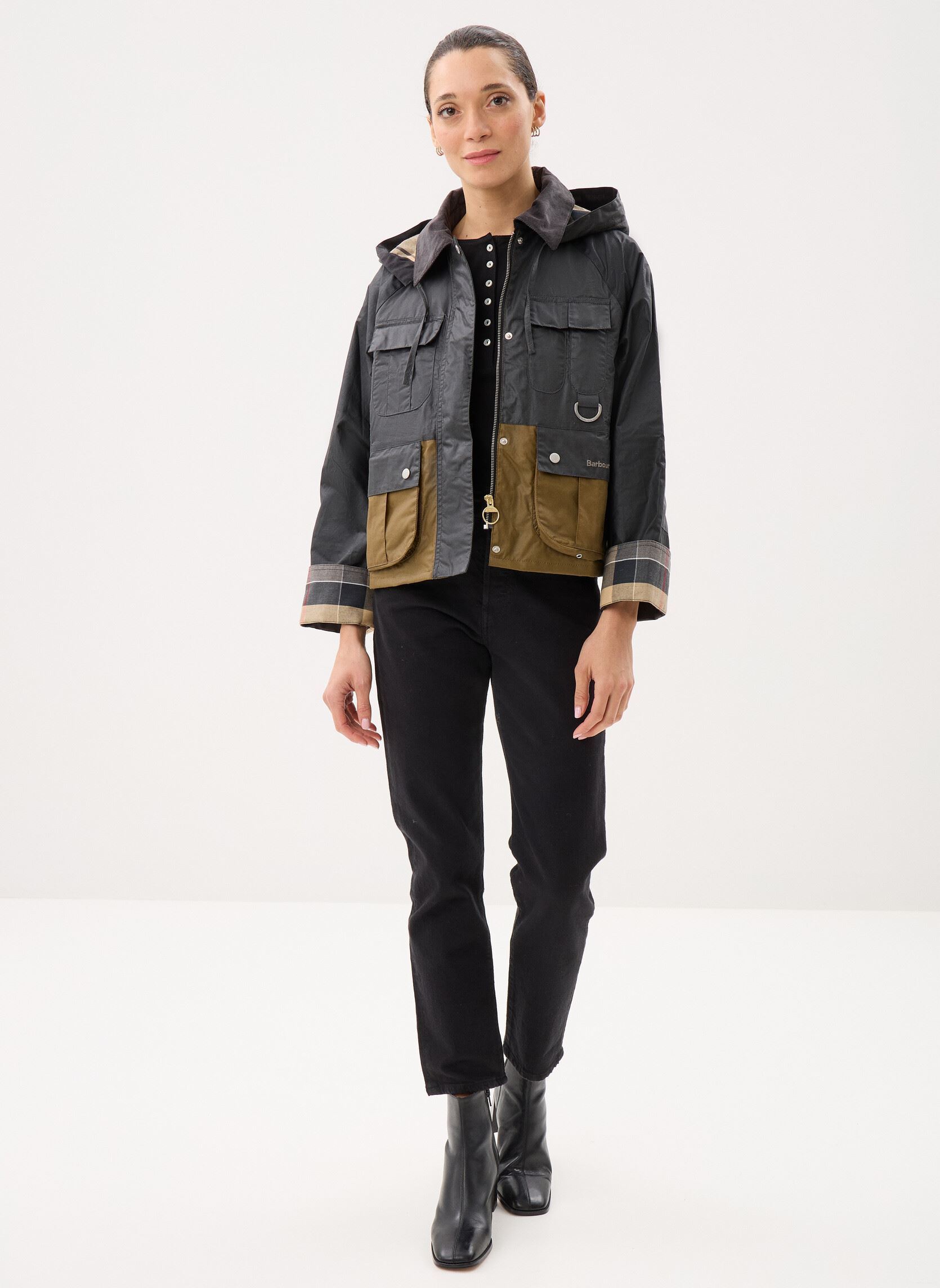 Winterjas Liza Wax Jacket dames zwart Barbour Winterjas Liza Wax Jacket dames zwart BLACK/GREY/SAND/DRESS