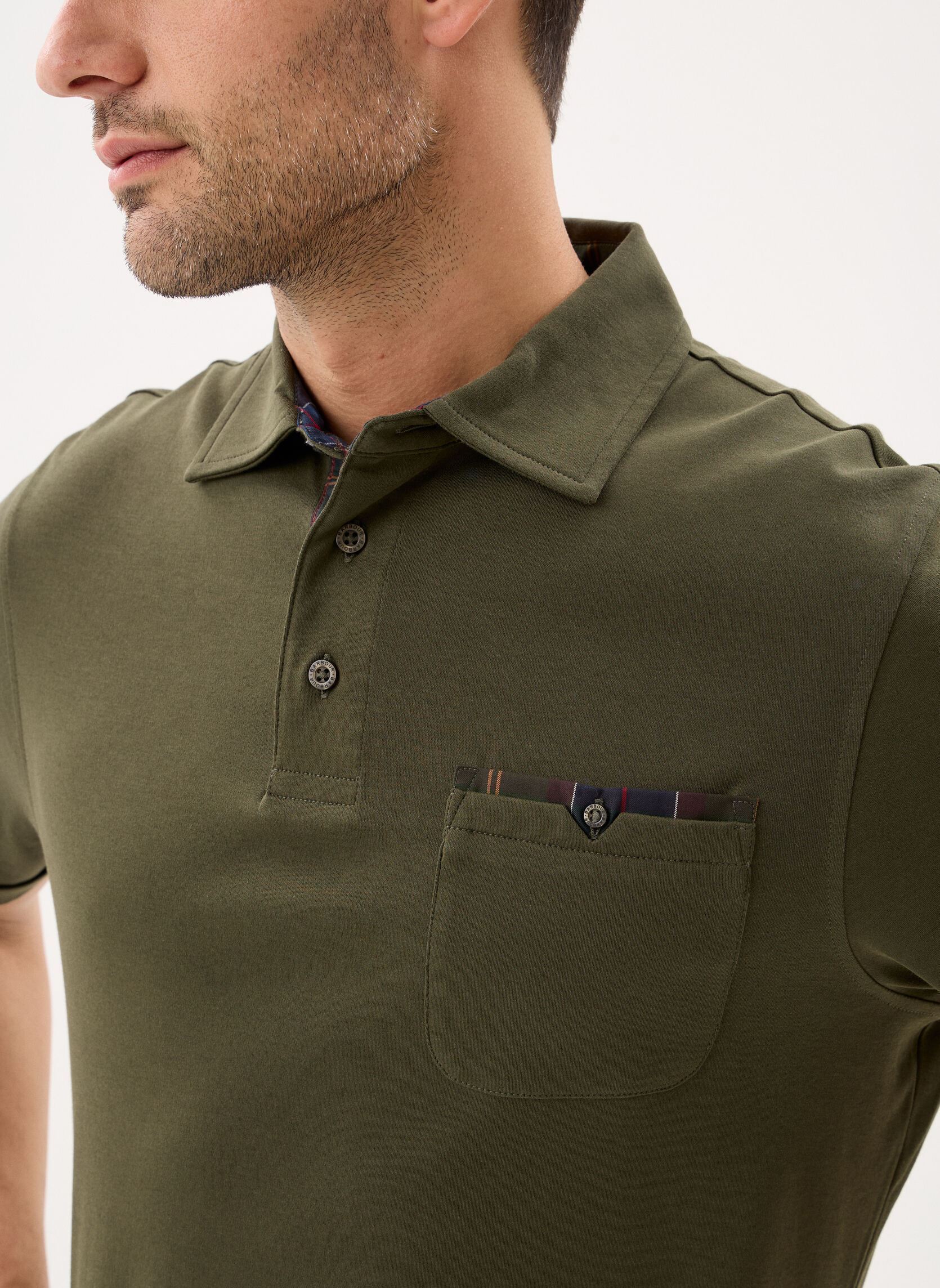Tee-shirts manches courtes Premium Corpatch Tailored Polo Shirt homme vert Barbour Tee-shirts manches courtes Premium Corpatch Tailored Polo Shirt homme vert DARK OLIVE