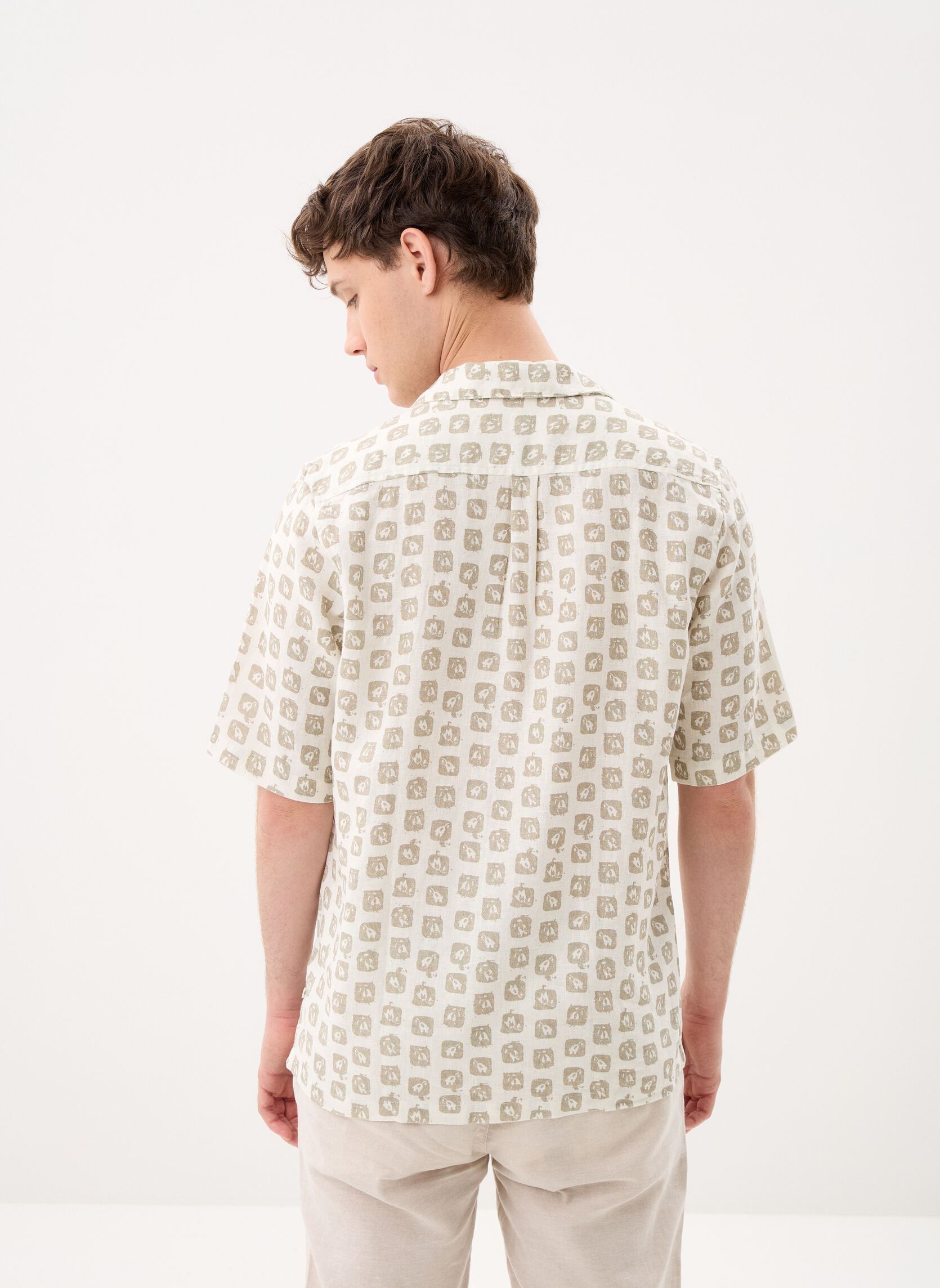 Hemden Oscar AP shirt 14329 heren wit Samsoe Samsoe Hemden Oscar AP shirt 14329 heren wit Bloom Stamp
