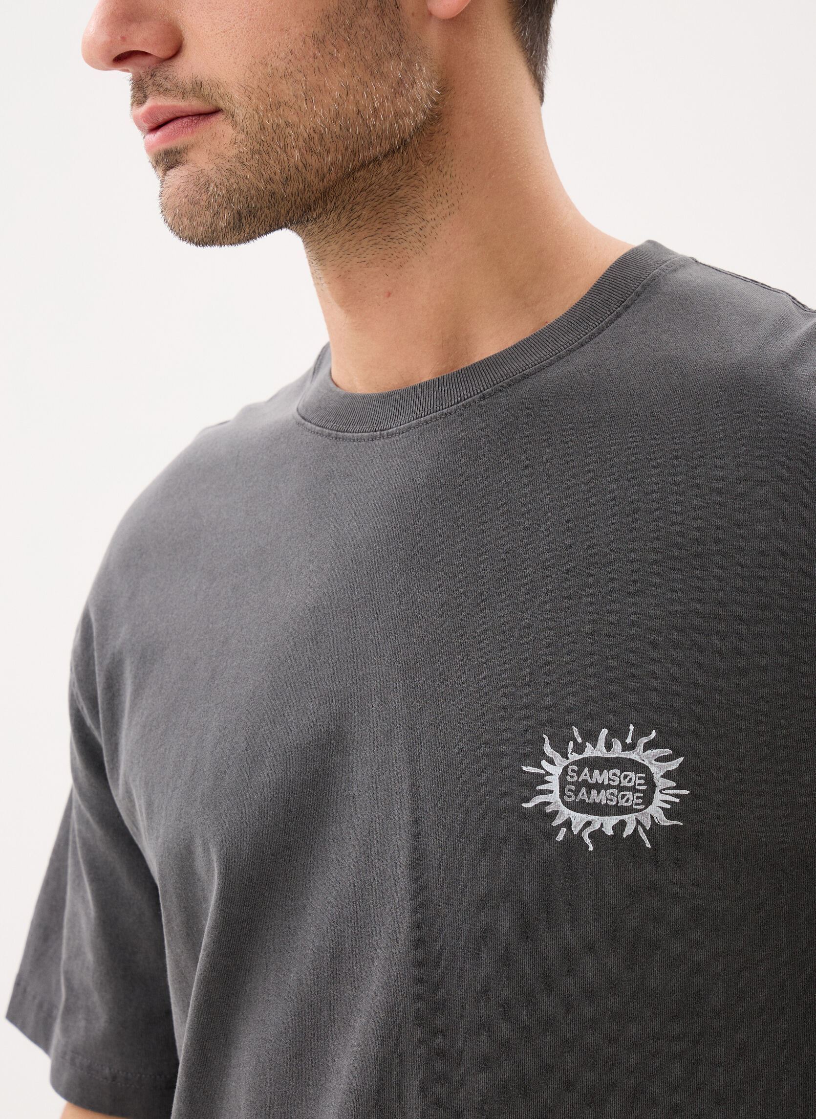 Tee-shirts manches courtes Sagergei t-shirt 15489 homme gris Samsoe Samsoe Tee-shirts manches courtes Sagergei t-shirt 15489 homme gris Black tanline