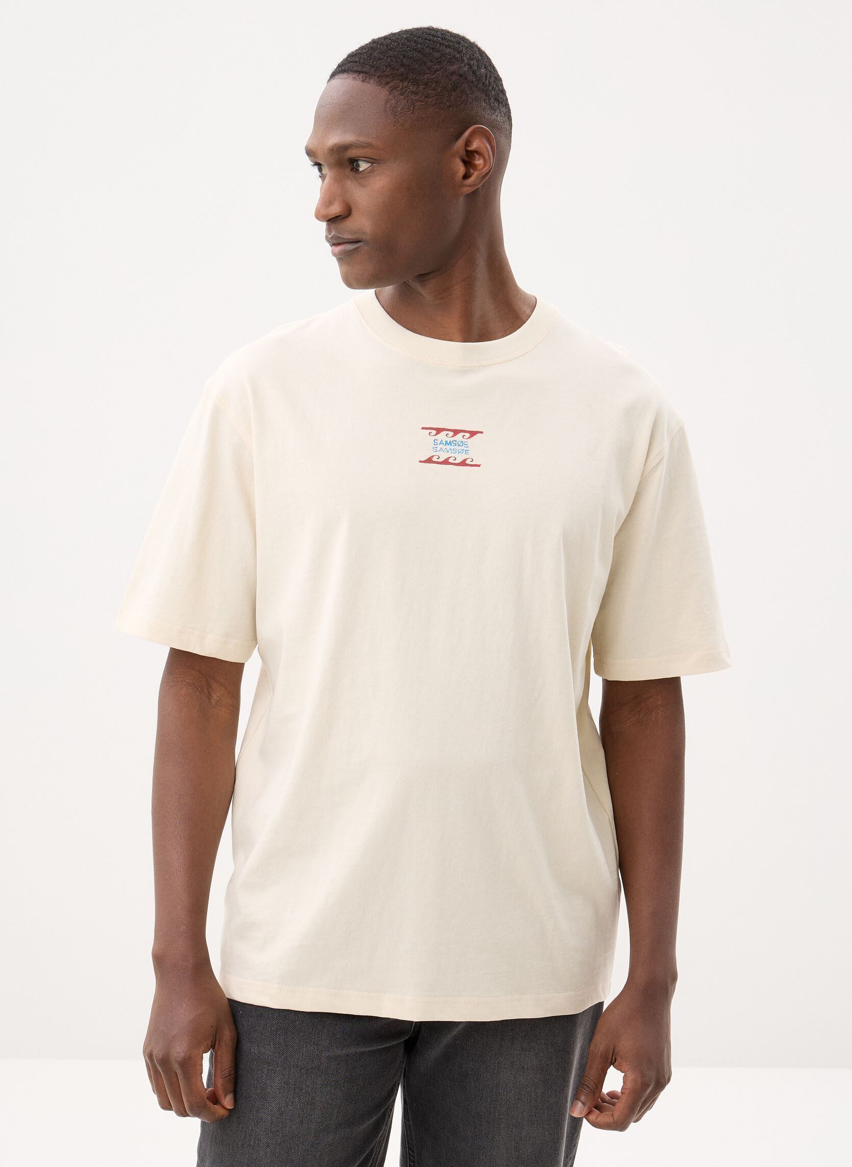 T-shirts met korte mouwen Sagergei t-shirt 15316 heren wit Samsoe Samsoe T-shirts met korte mouwen Sagergei t-shirt 15316 heren wit Neutral leisure