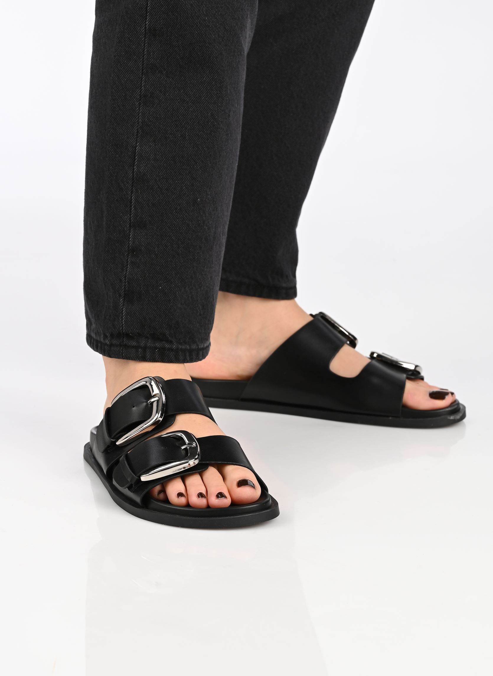 Mules et sabots Mule THYBUCKL femme noir MADE BY Mules et sabots Mule THYBUCKL femme noir NOIR