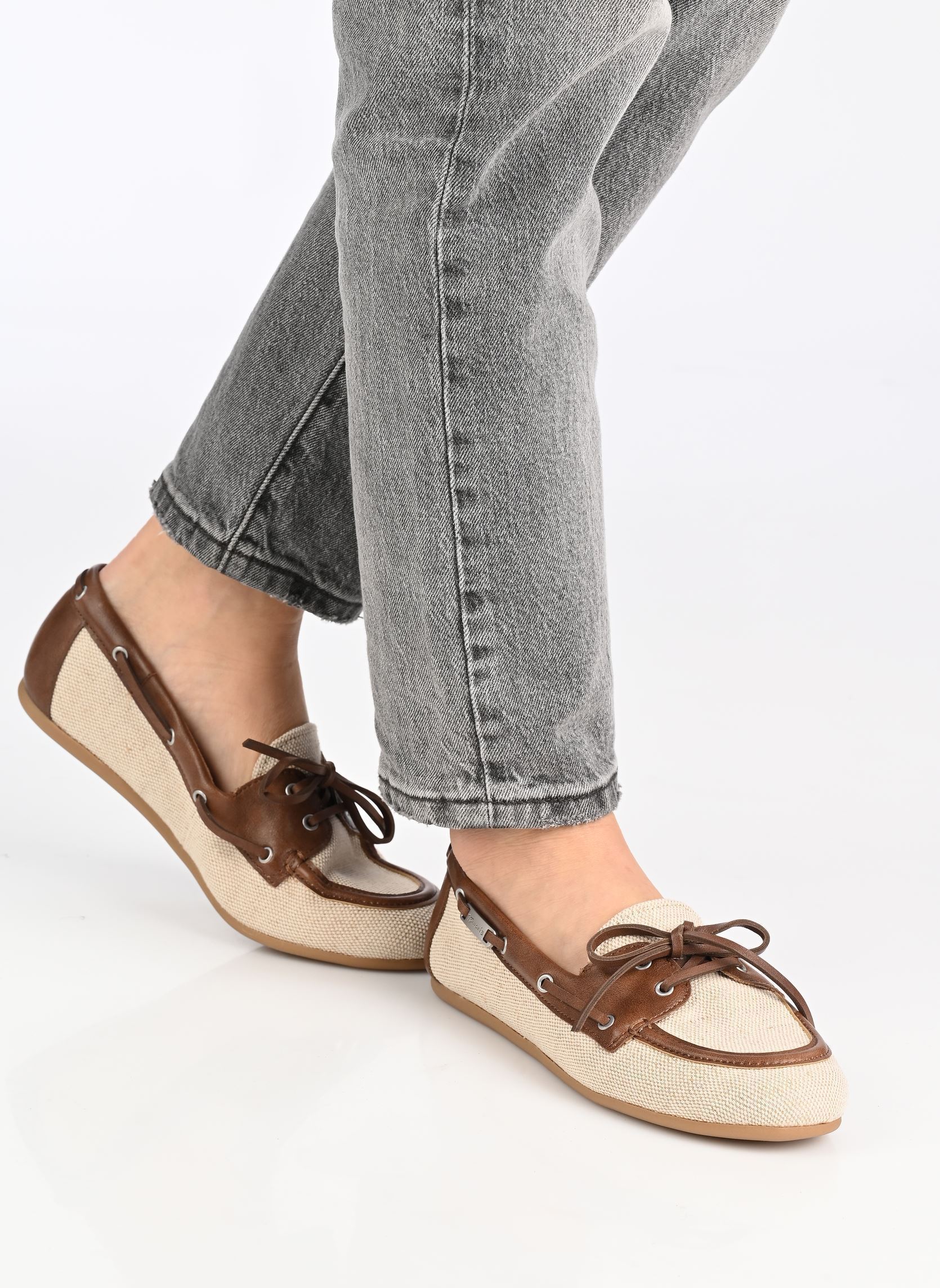 Chaussures bateaux 23611-46 femme beige Tamaris Chaussures bateaux 23611-46 femme beige BEIGE STRUCT.