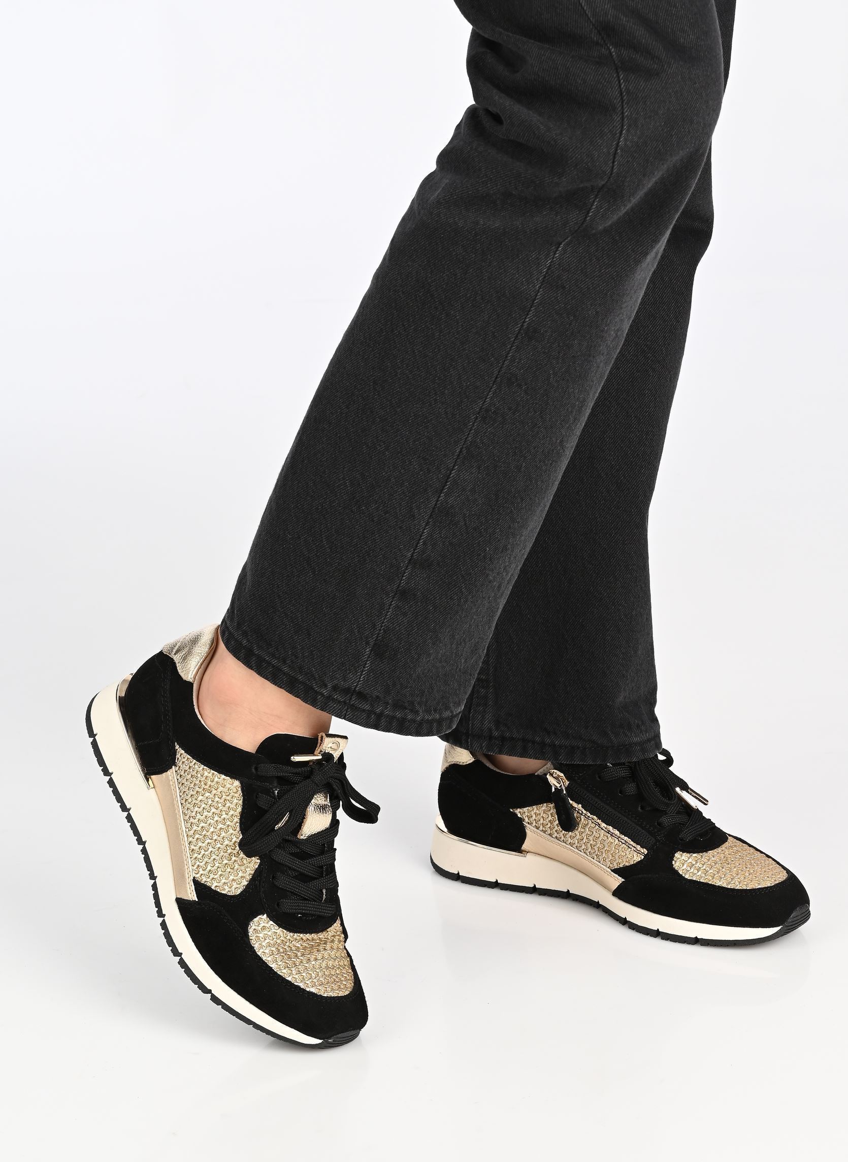 Baskets basses 23748-46 femme noir Tamaris Baskets basses 23748-46 femme noir BLACK STRUCT.