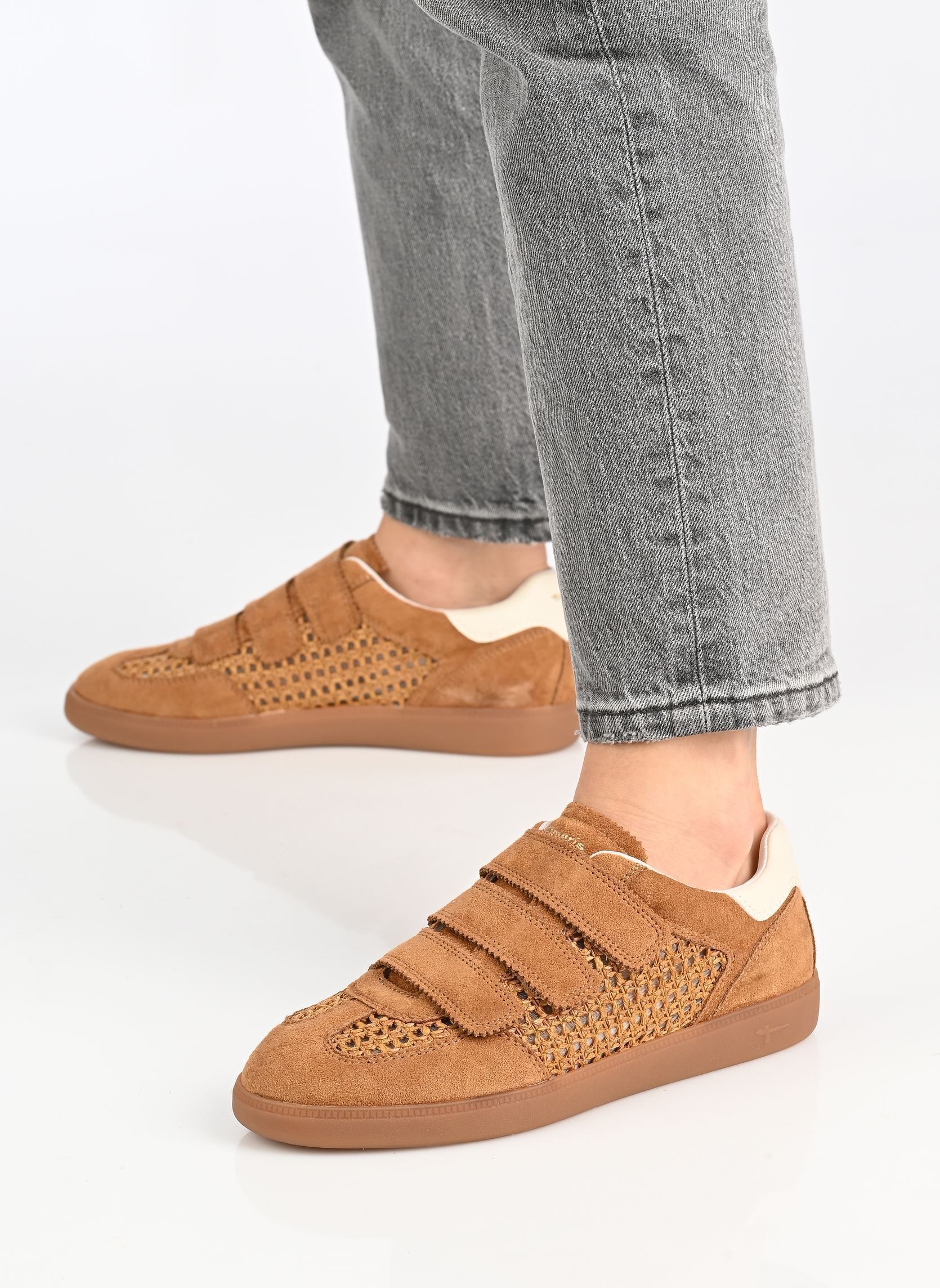 Niedrige Sneaker 24631-46 damen braun Tamaris Niedrige Sneaker 24631-46 damen braun COGNAC