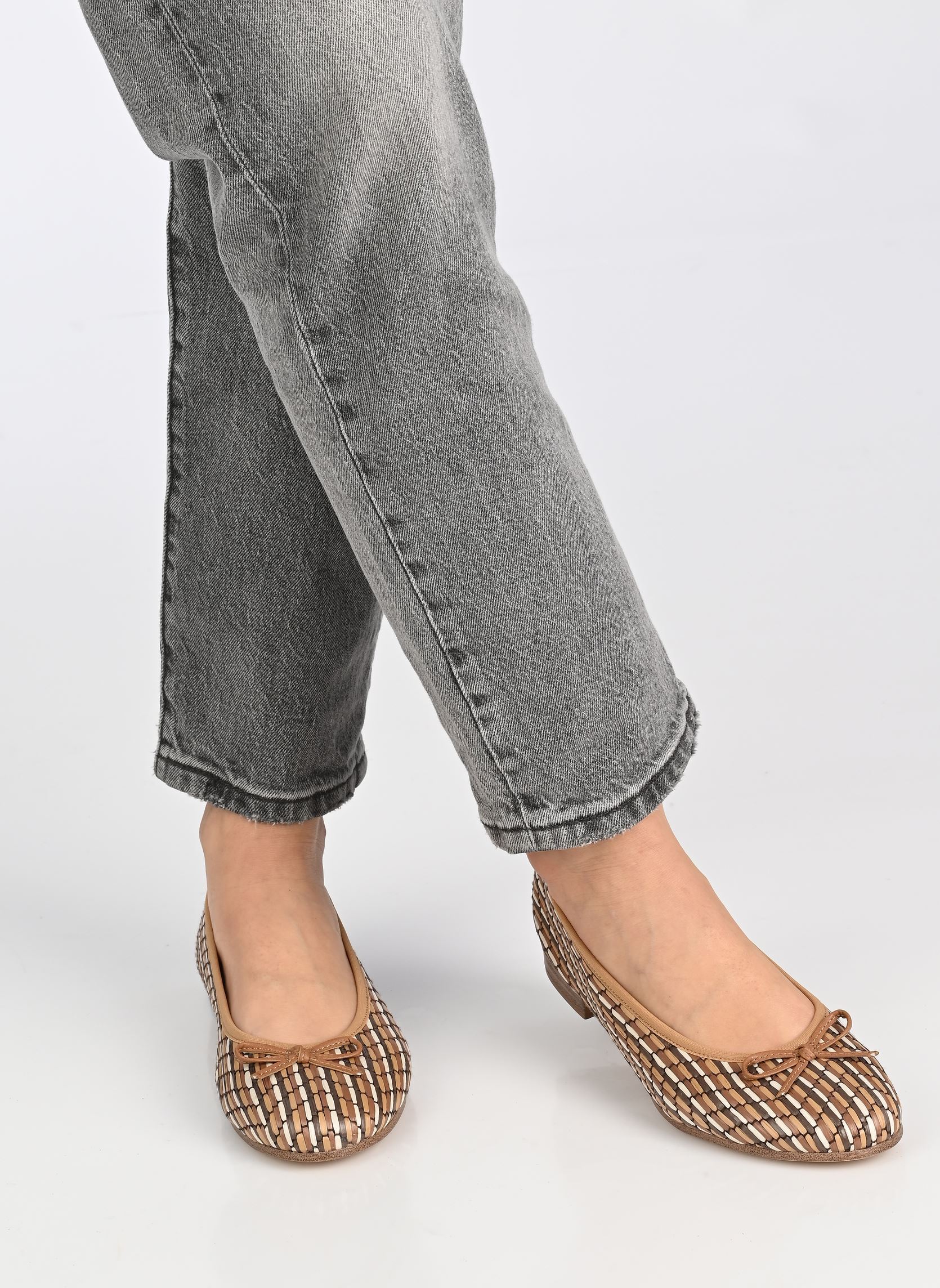 Ballerines classiques 22134-46 femme marron Tamaris Ballerines classiques 22134-46 femme marron COGNAC COMB