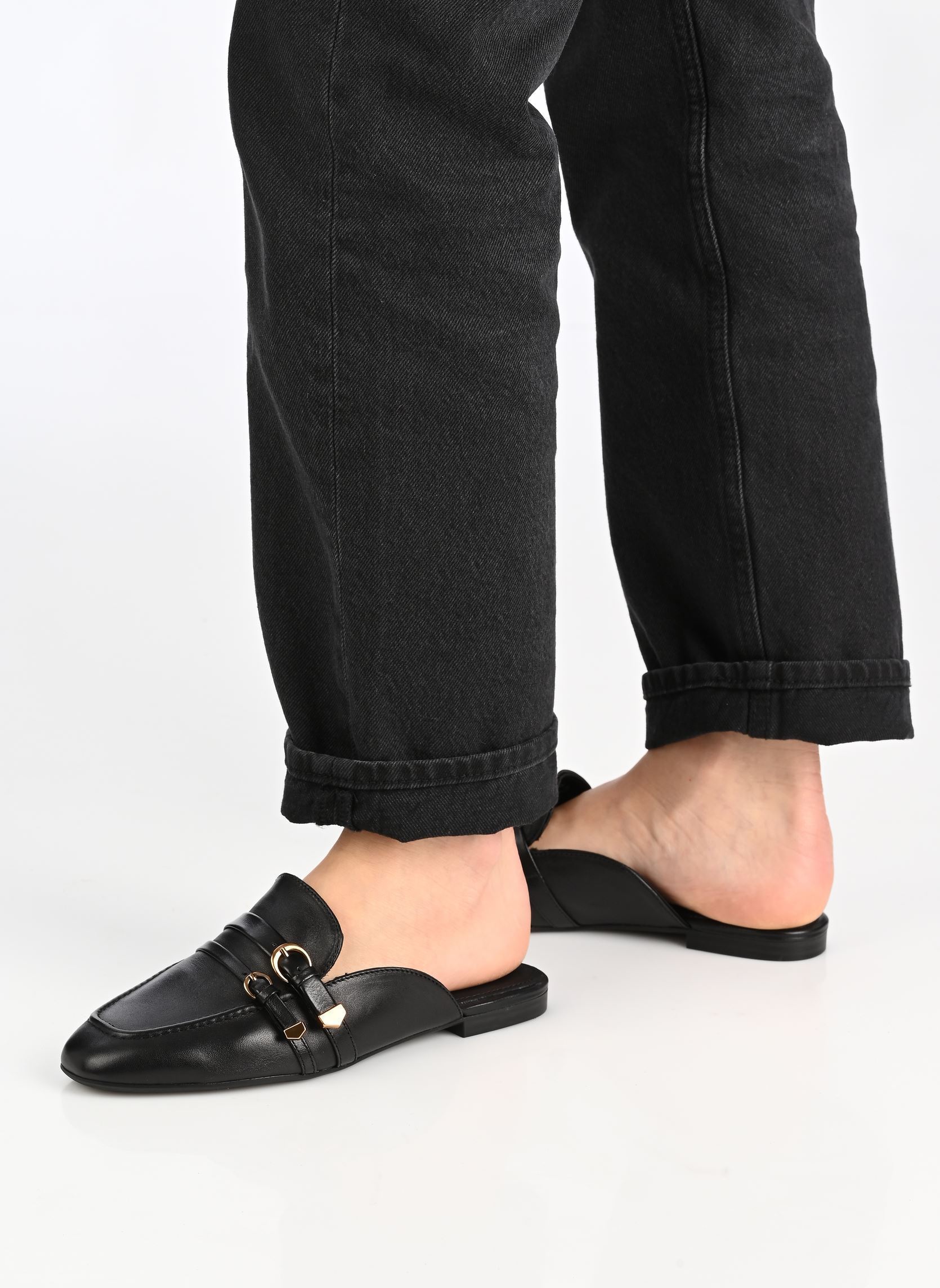 Pantoletten und Clogs 27311-46 damen schwarz Tamaris Pantoletten und Clogs 27311-46 damen schwarz BLACK LEATHER