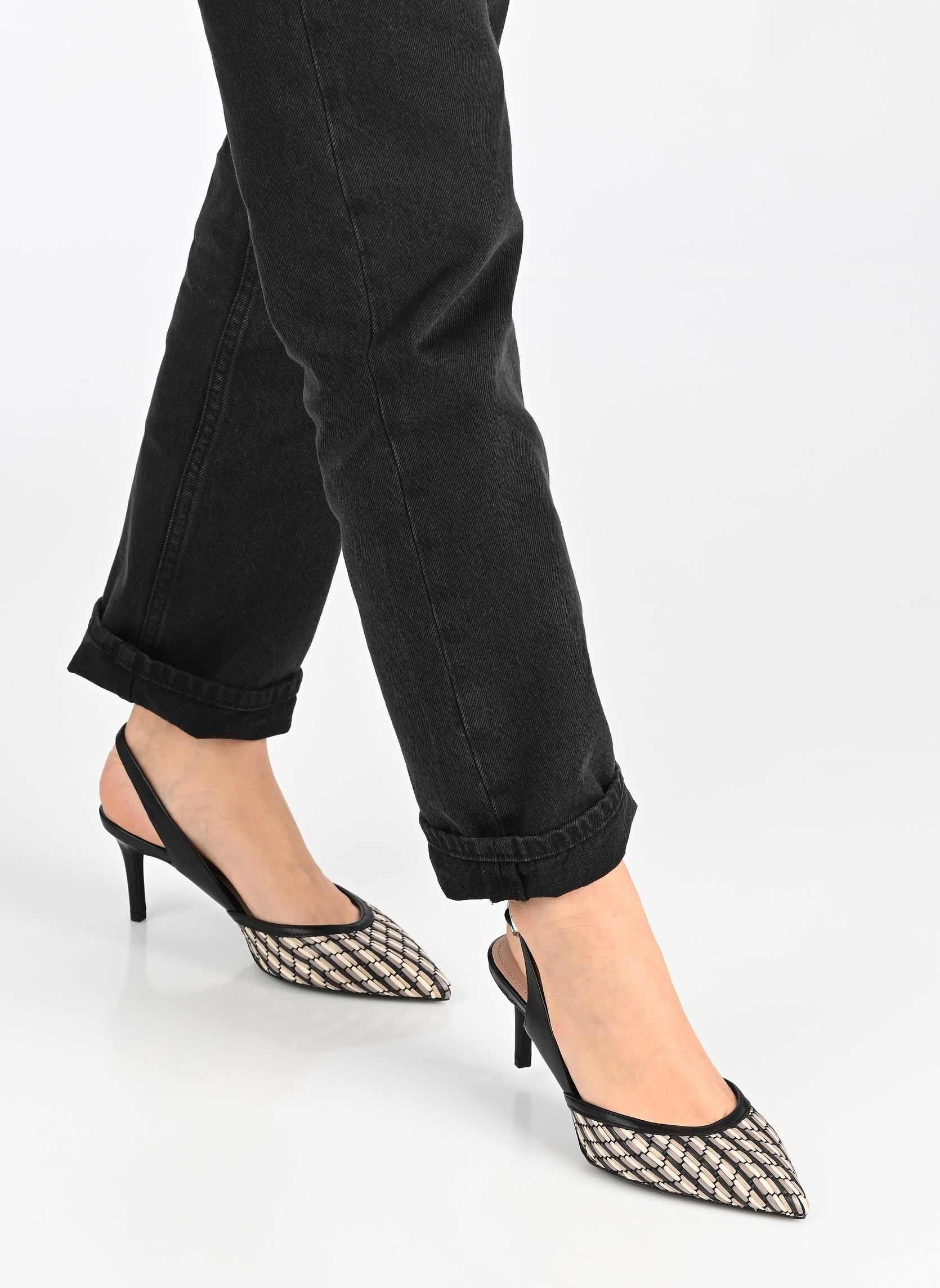 Pumps mit Riemchen 29625-46 damen schwarz Tamaris Pumps mit Riemchen 29625-46 damen schwarz BLACK COMB