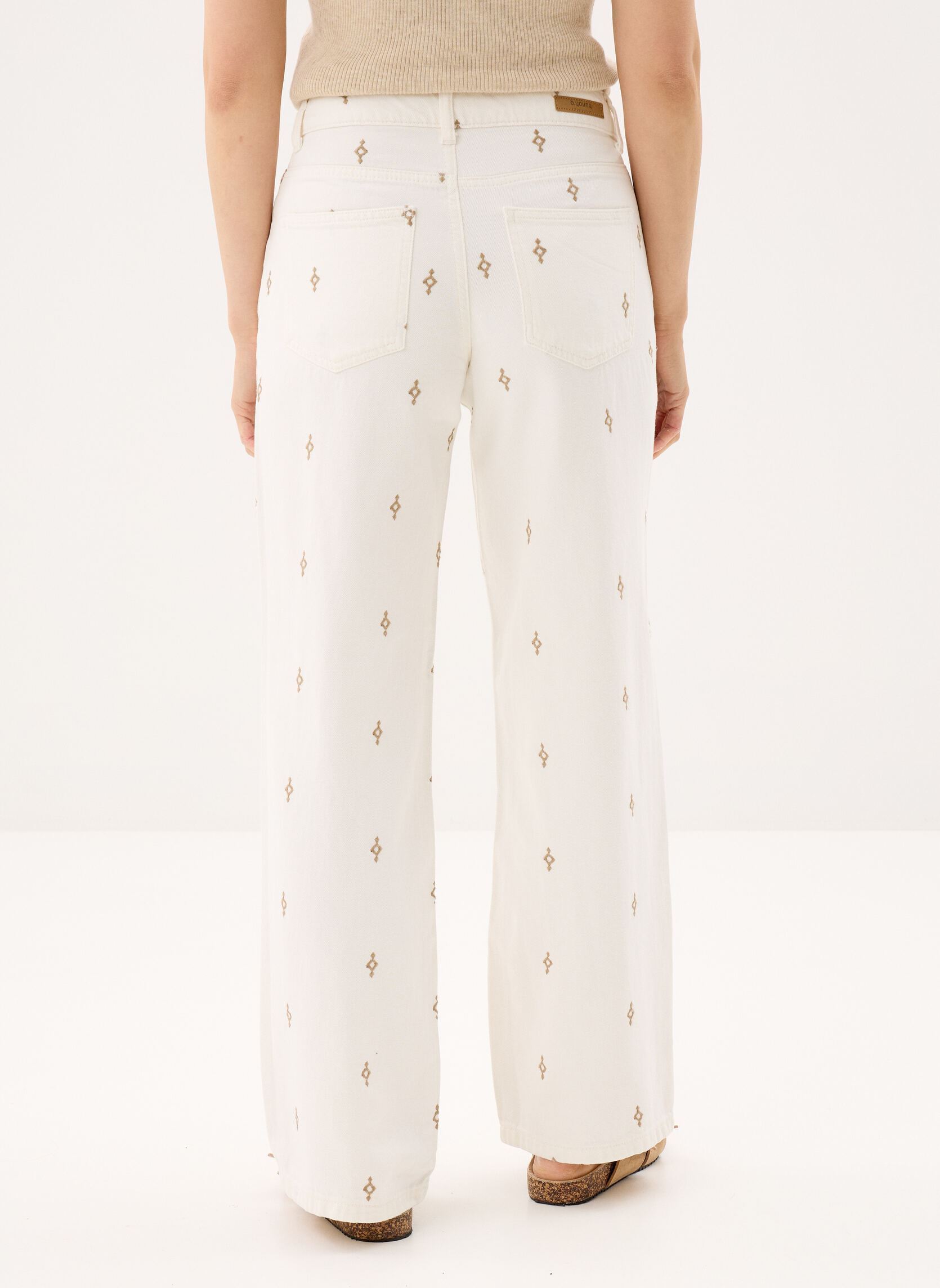 Jeans droit Bykimu Emb Jeans femme blanc B-Young Jeans droit Bykimu Emb Jeans femme blanc Bykimu Nomad Ethnical