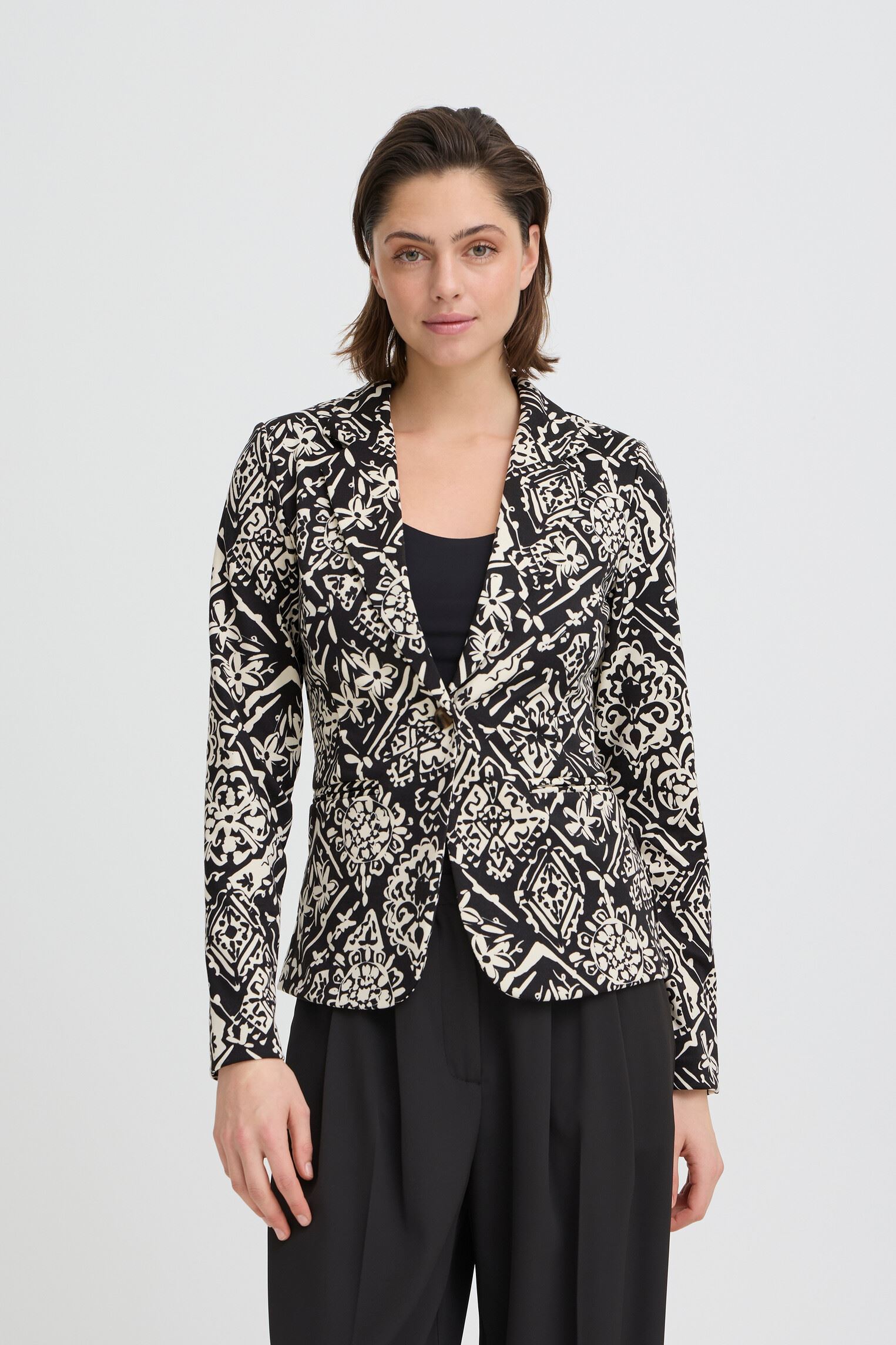 Vestes de blazer Ihkate Print Bl29 femme noir Ichi Vestes de blazer Ihkate Print Bl29 femme noir Black Graphic Patchwork