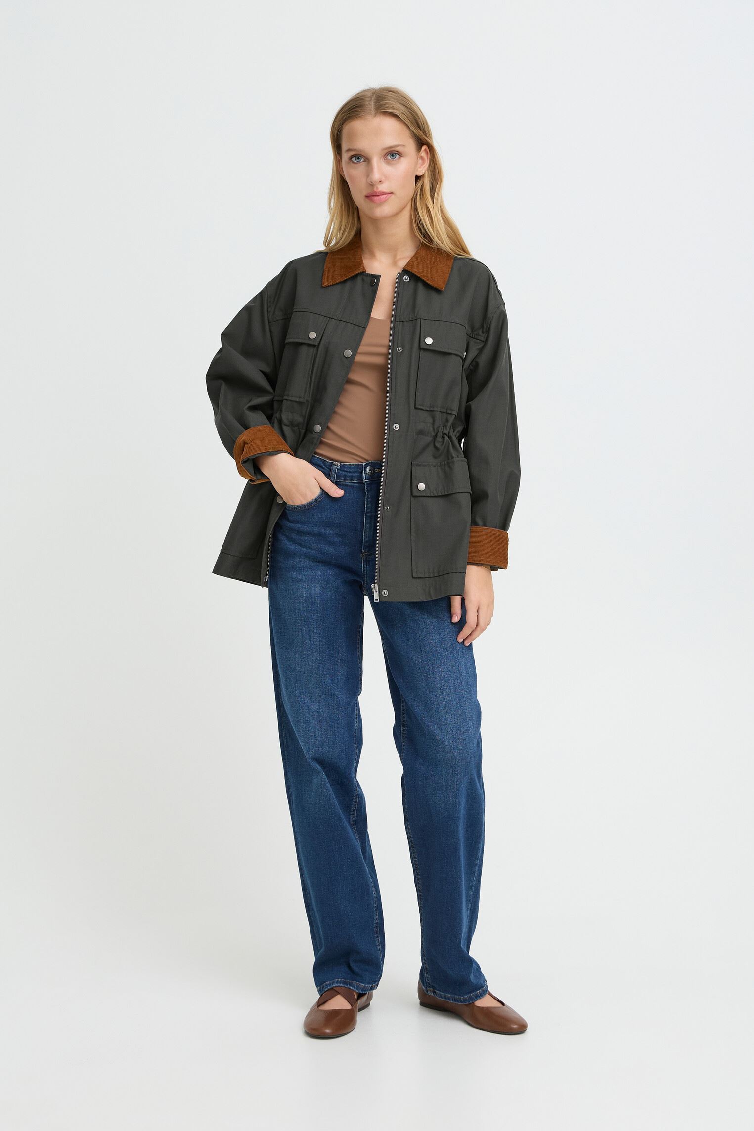 Parkas Ihedimo Ja femme gris Ichi Parkas Ihedimo Ja femme gris Raven