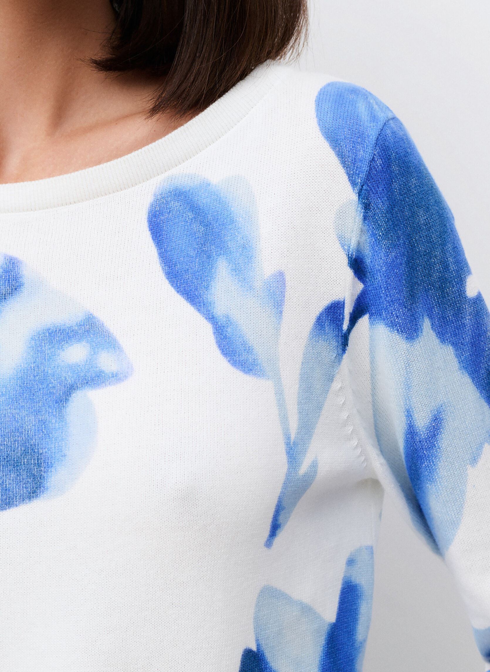 Pulls 261K-MLUKE2 femme blanc Caroll Pulls 261K-MLUKE2 femme blanc CRLIMP/M/PE26/FLEUR/BLEU