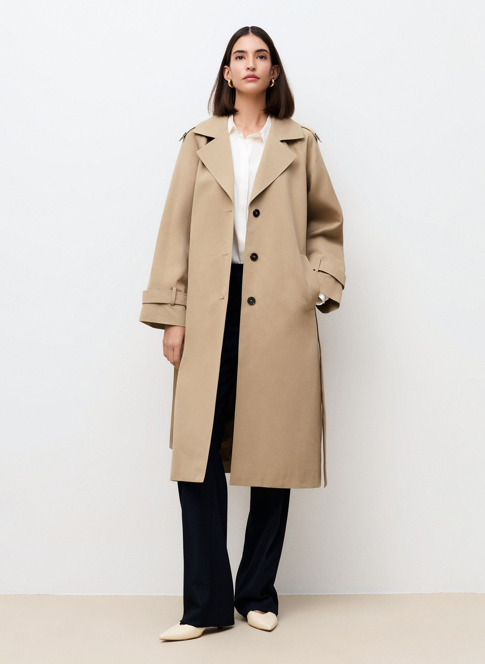 Trenchcoats 261G-GATO dames beige Caroll Trenchcoats 261G-GATO dames beige TREE HOUSE