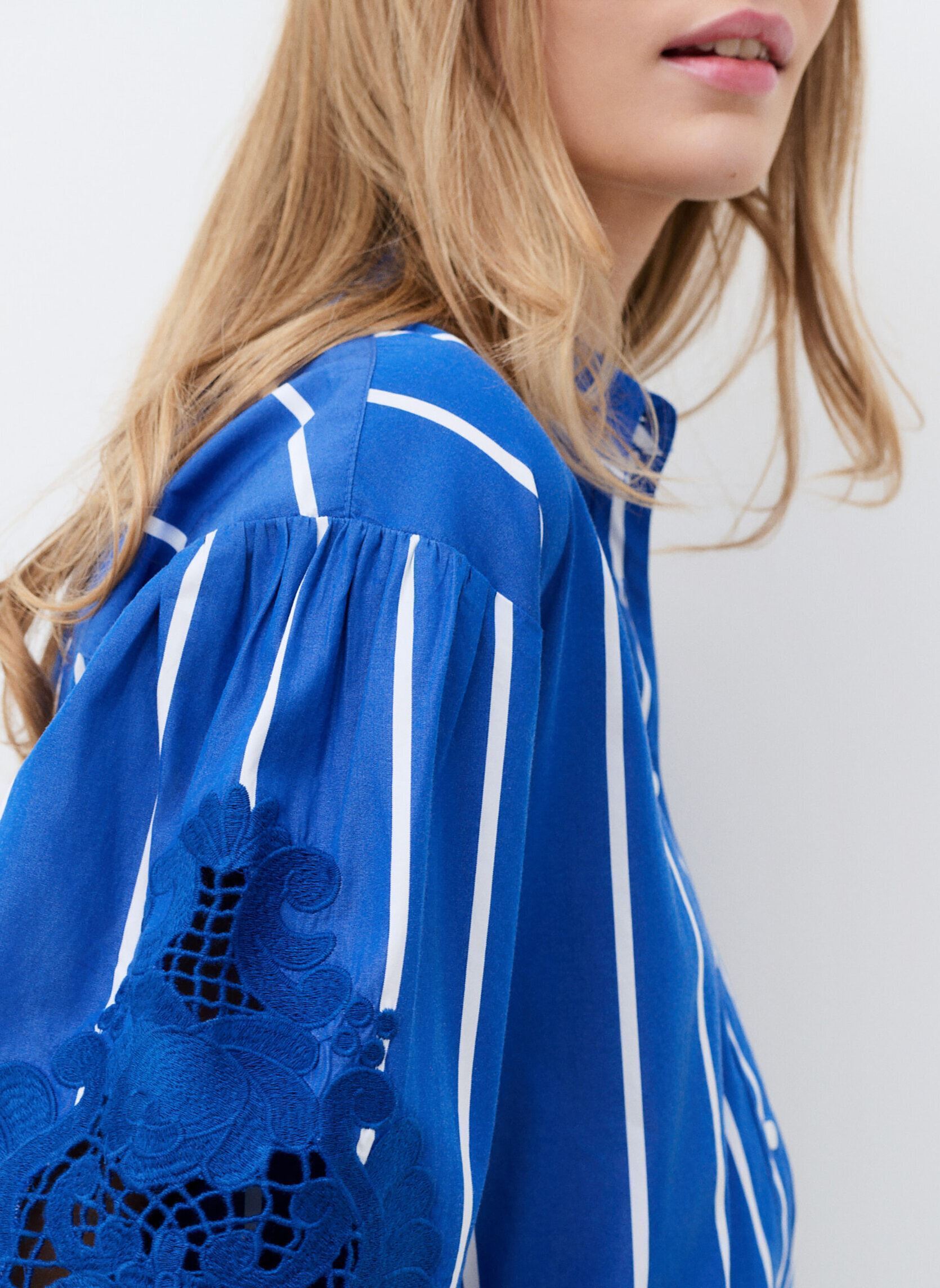 Lange mouw overhemden 261C-CMONA dames blauw Caroll Lange mouw overhemden 261C-CMONA dames blauw SURF THE WEB