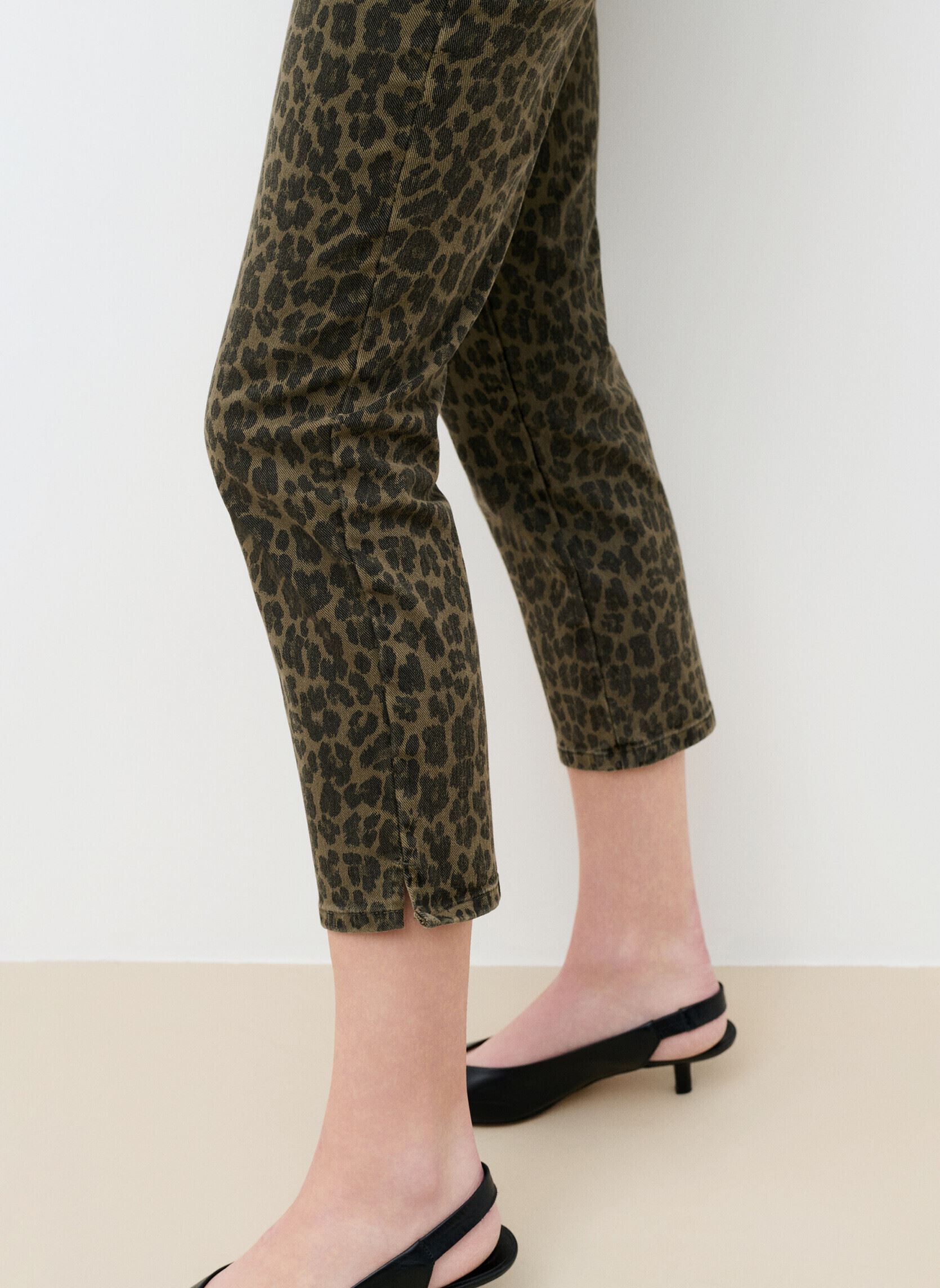 Pantalons slim 261P-PMALLEYPRINT2 femme vert Caroll Pantalons slim 261P-PMALLEYPRINT2 femme vert CRLIMP-CHEETAH-KAKI