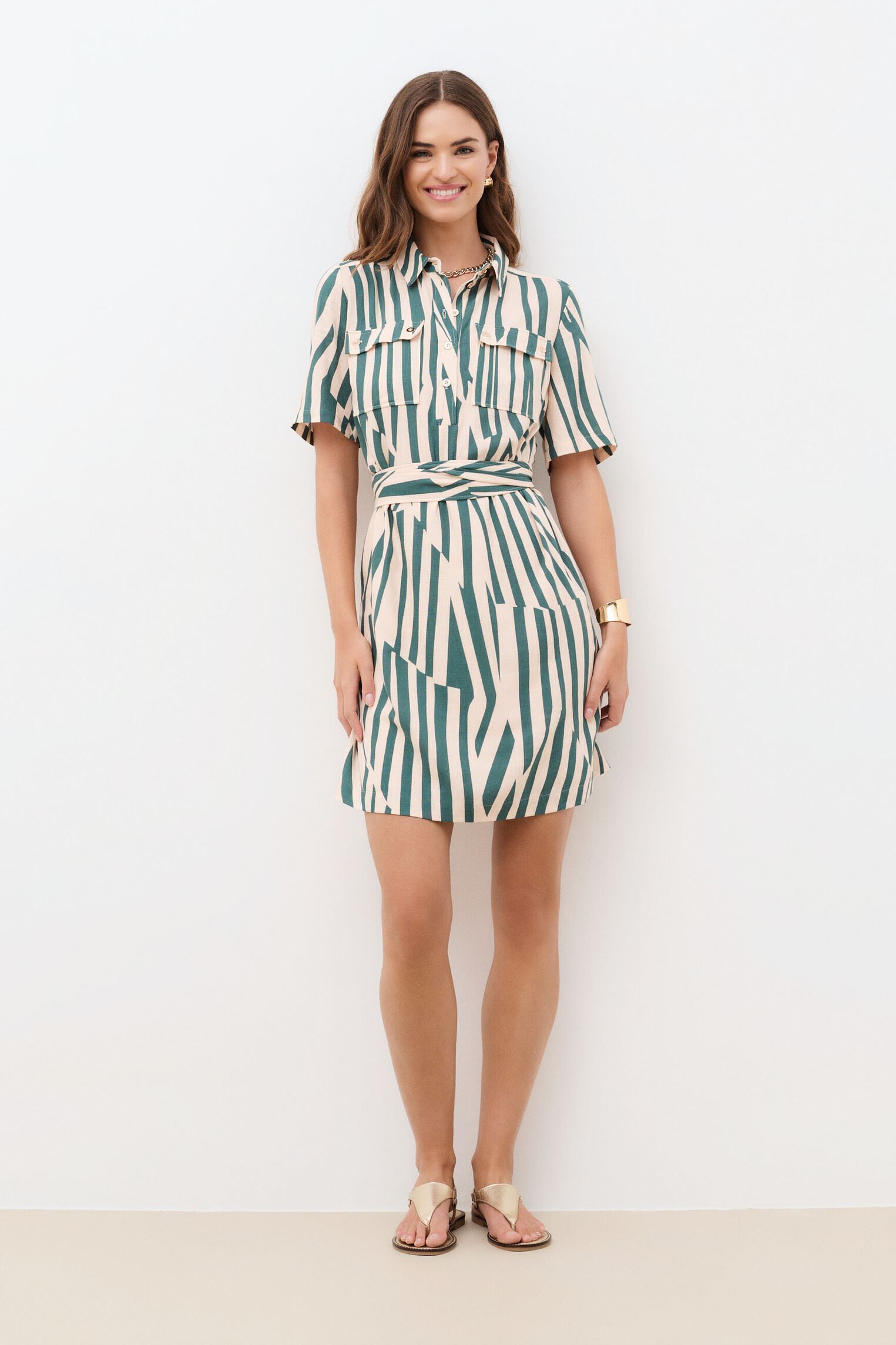 Robes 261R-RLEONA3 femme blanc Caroll Robes 261R-RLEONA3 femme blanc CRLIMP/PE26/ZEBRE/GEO/VERT