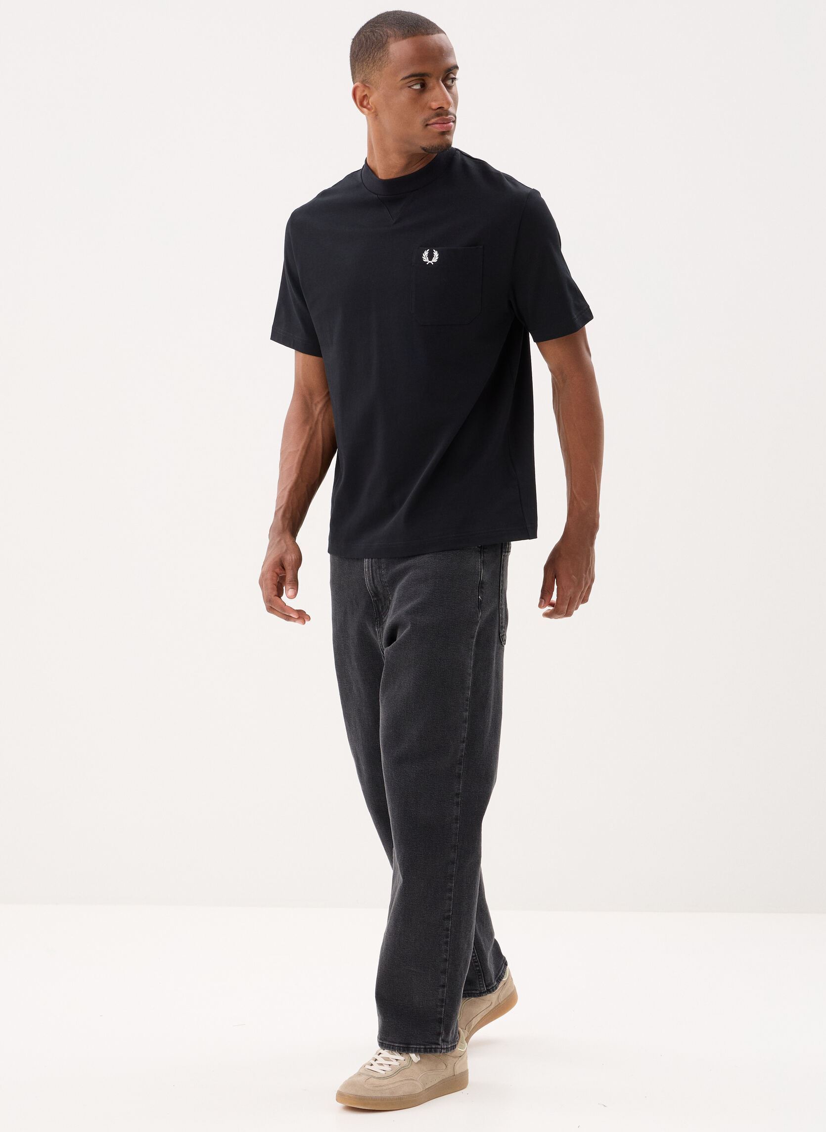 Kurzarm-T-Shirts Pocket Detail T-Shirt herren schwarz Fred Perry Kurzarm-T-Shirts Pocket Detail T-Shirt herren schwarz Black