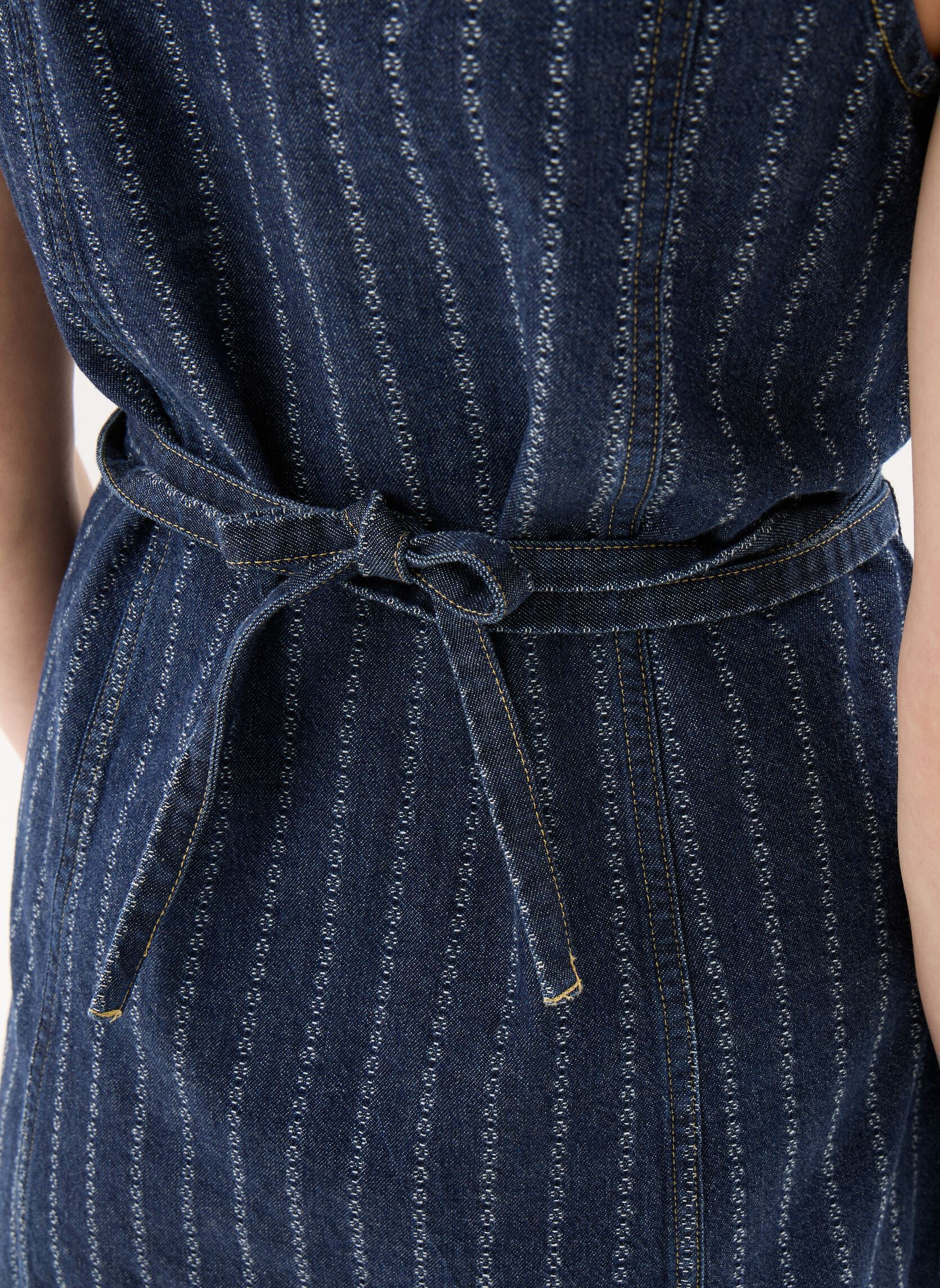 Robes longues Sleeveless Denim Dress femme bleu Lee Robes longues Sleeveless Denim Dress femme bleu INDIGO RUSH