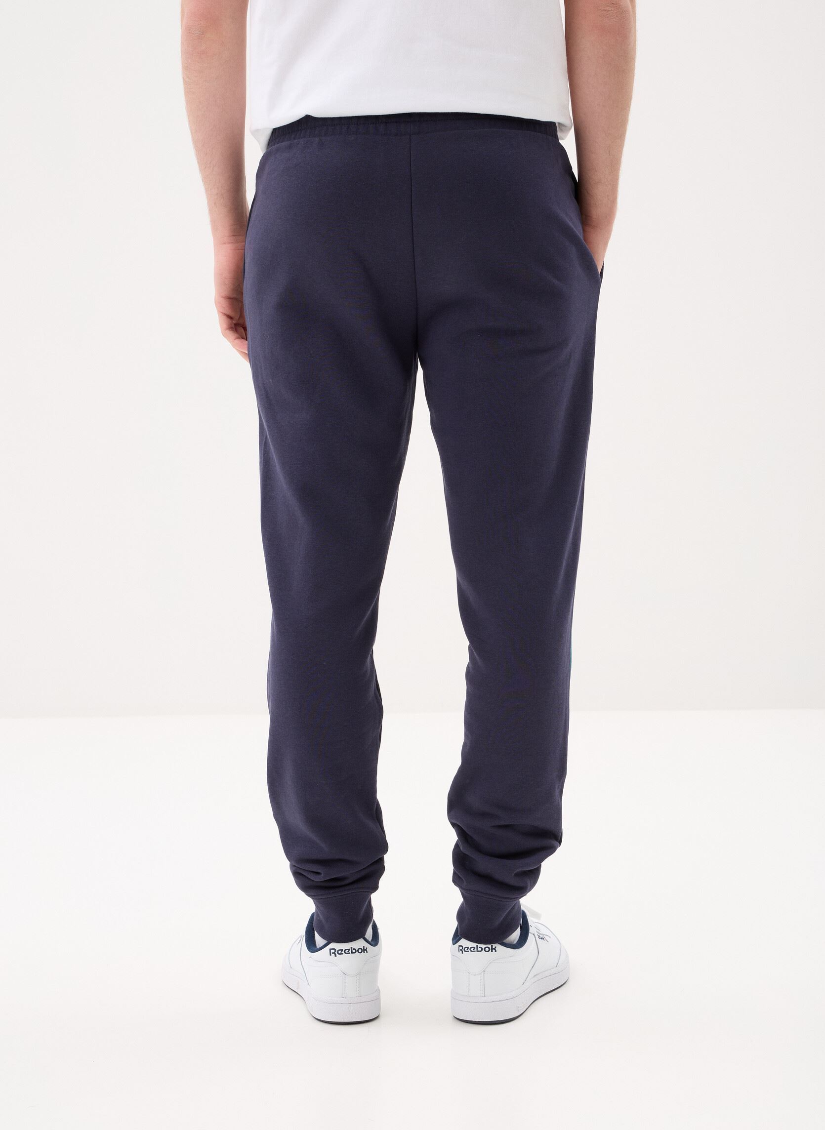 Joggings ESS BLOCK Sweatpants TR cl homme bleu Puma Joggings ESS BLOCK Sweatpants TR cl homme bleu New Navy