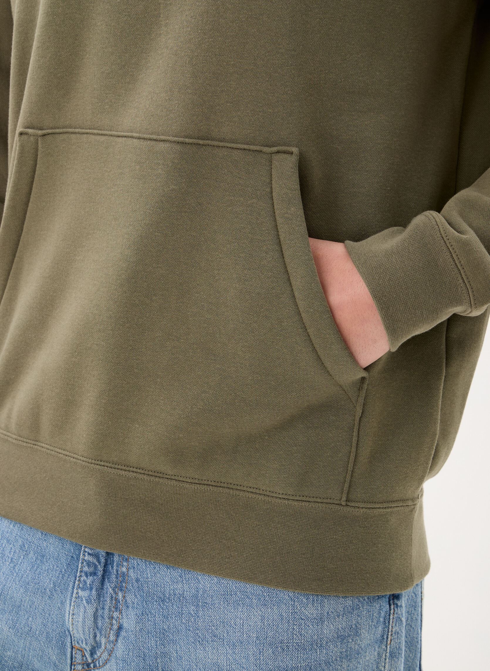 Sweats à capuche ESS Small No.1 Logo centered Hoodie FL homme vert Puma Sweats à capuche ESS Small No.1 Logo centered Hoodie FL homme vert Loden Green