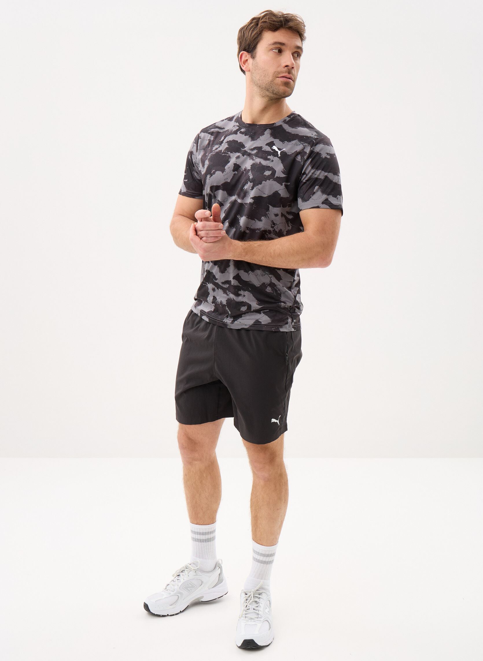 Tee-shirts manches courtes M TAD ESSENTIALS AOP TEE-SHIRT homme noir Puma Tee-shirts manches courtes M TAD ESSENTIALS AOP TEE-SHIRT homme noir Puma Black