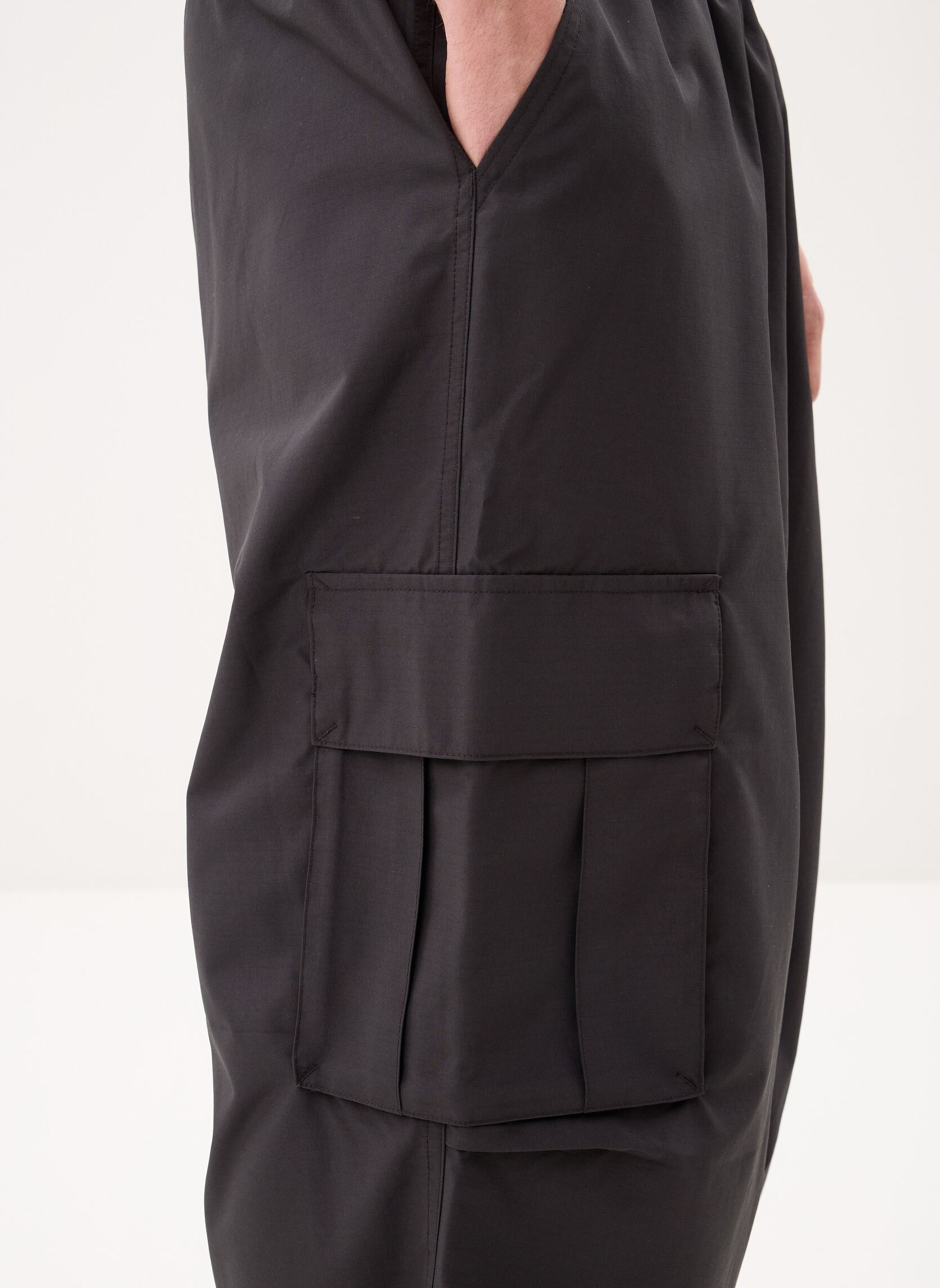 Pantalons larges FUTURE.PUMA.ARCHIVE Extreme Cargo Pants homme noir Puma Pantalons larges FUTURE.PUMA.ARCHIVE Extreme Cargo Pants homme noir Puma Black