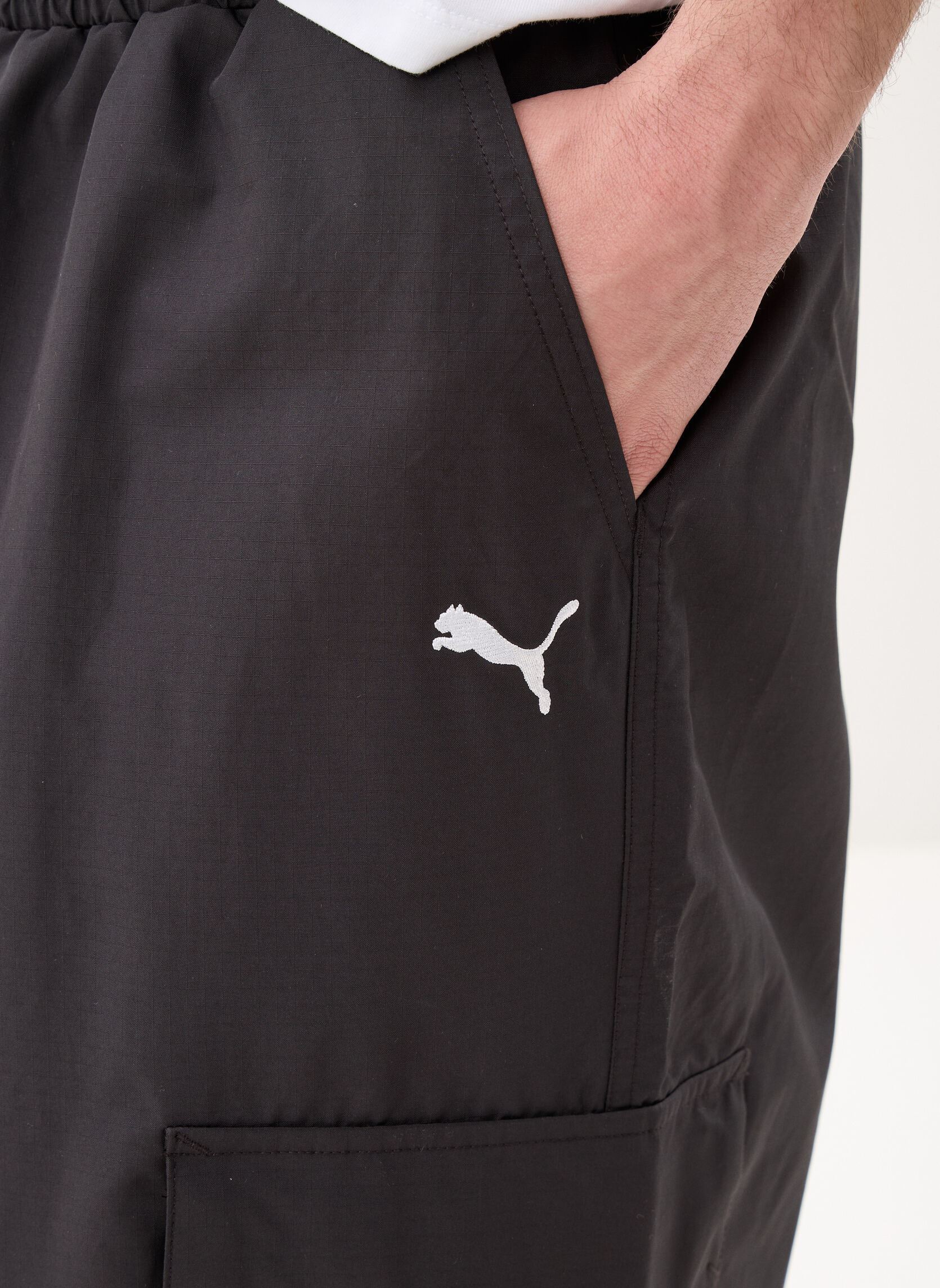 Pantalons larges FUTURE.PUMA.ARCHIVE Extreme Cargo Pants homme noir Puma Pantalons larges FUTURE.PUMA.ARCHIVE Extreme Cargo Pants homme noir Puma Black