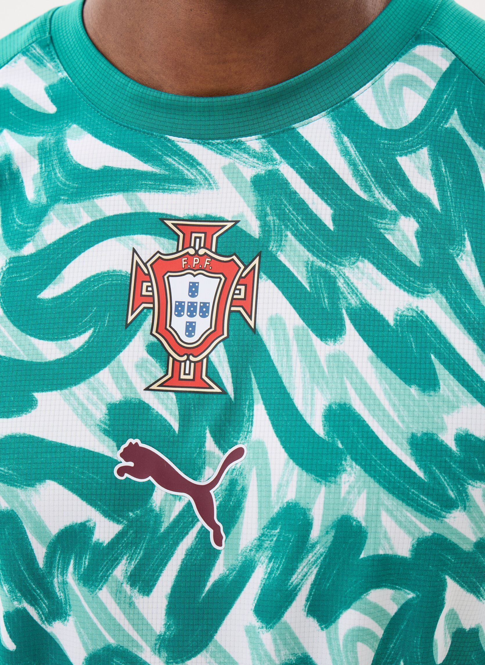Poloshirts FPF Warm Up Jersey herren grün Puma Poloshirts FPF Warm Up Jersey herren grün Green Lagoon-Ruby Shimmer