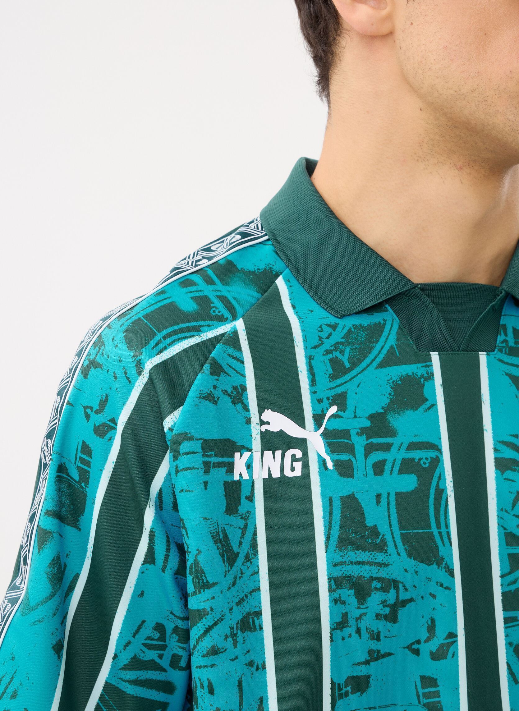 Polos MCFC KING Retro Jersey homme bleu Puma Polos MCFC KING Retro Jersey homme bleu Tropical Blue-Deep Navy
