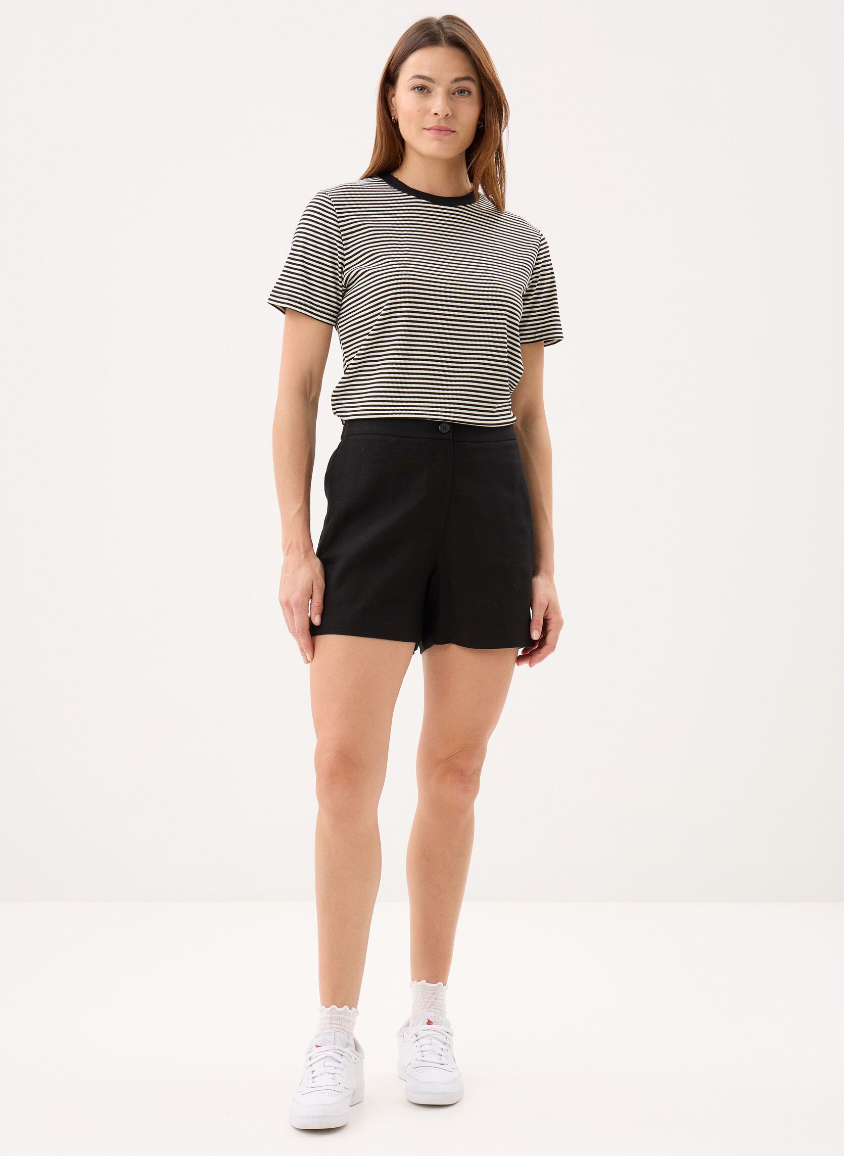 Tee-shirts manches courtes Young Ladies Knitted Tee LAL684EP femme noir Lili Sidonio Tee-shirts manches courtes Young Ladies Knitted Tee LAL684EP femme noir BLACK