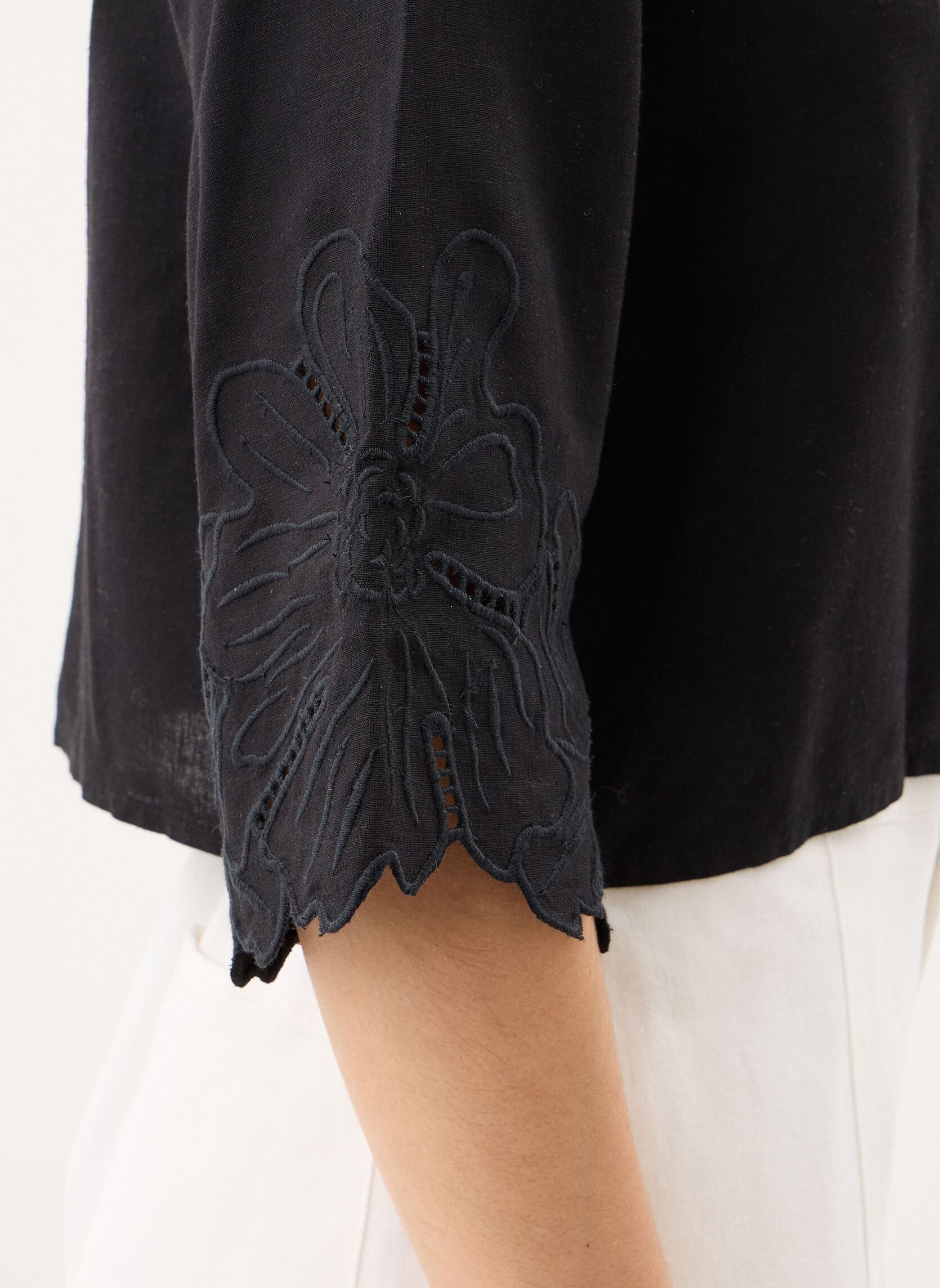 Tee-shirts manches longues Ladies Woven Top ZM138EE femme noir Molly Bracken Tee-shirts manches longues Ladies Woven Top ZM138EE femme noir BLACK