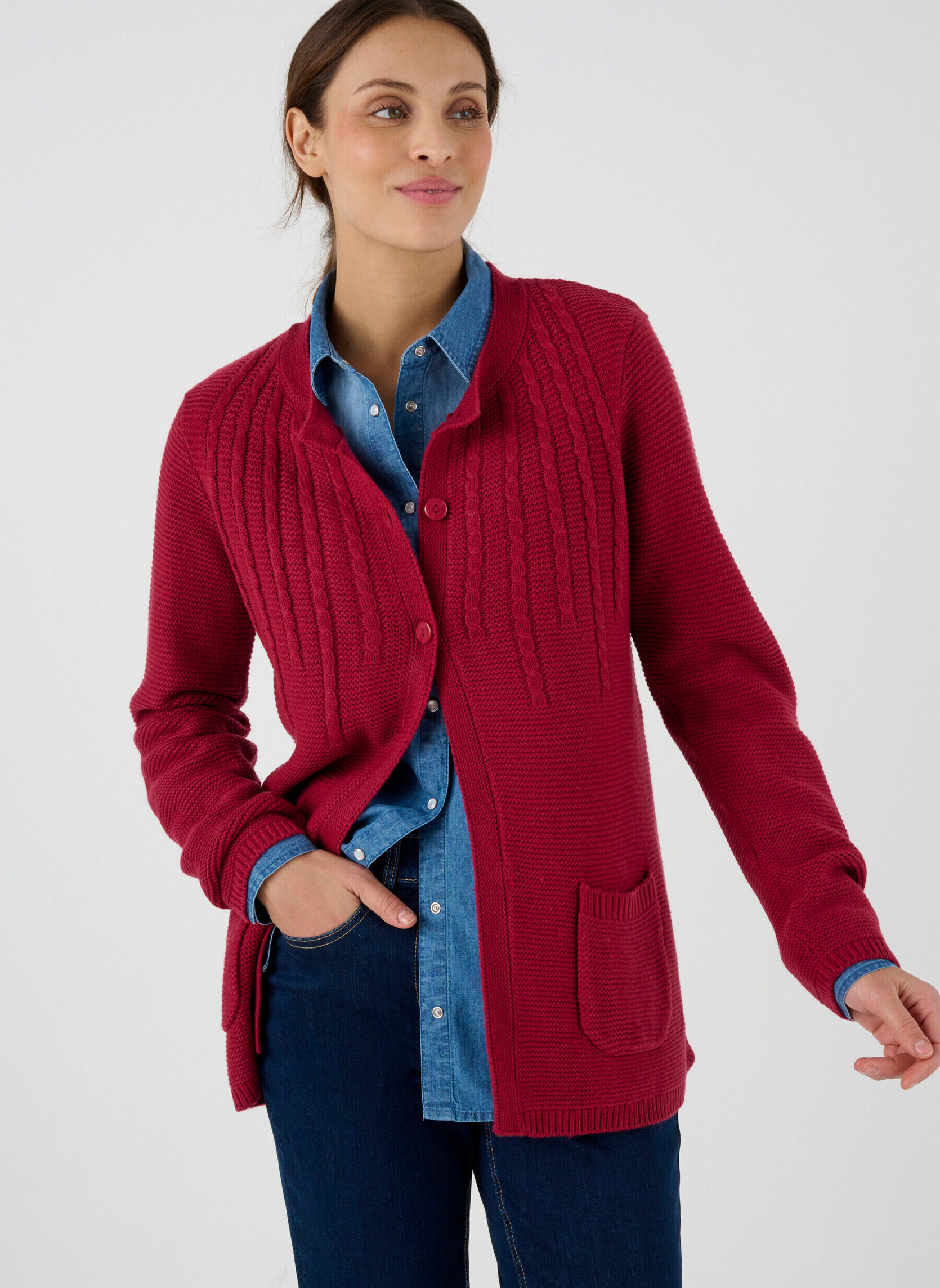 Esclusiva Kaiia - Gilet senza maniche blu navy gessato con bottoni oro effetto martellato in coordinato