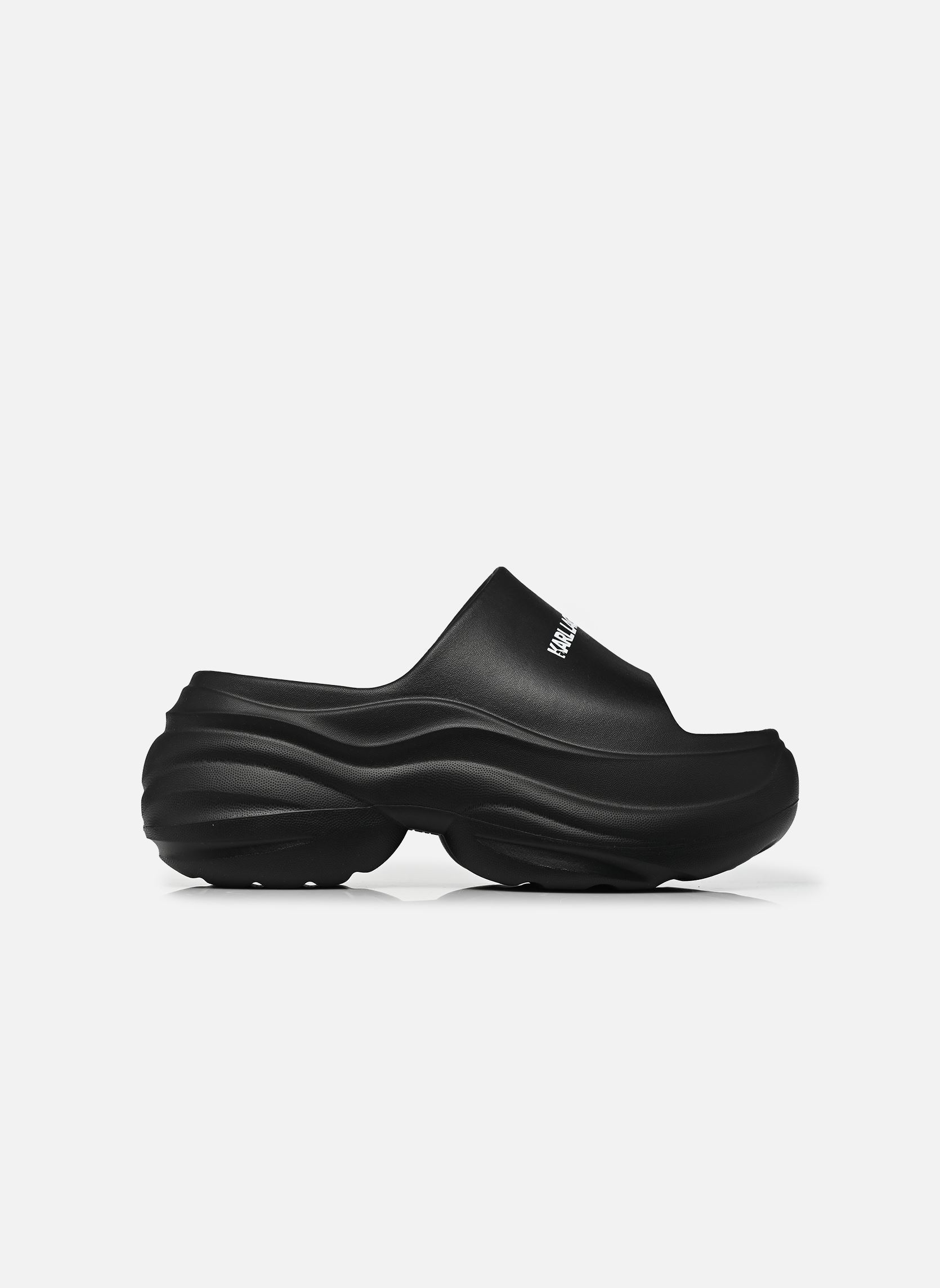 Sandales de plage KONTOUR SLIDE Karl Logo Slider femme noir Karl Lagerfeld Sandales de plage KONTOUR SLIDE Karl Logo Slider femme noir BLACK RUBBER