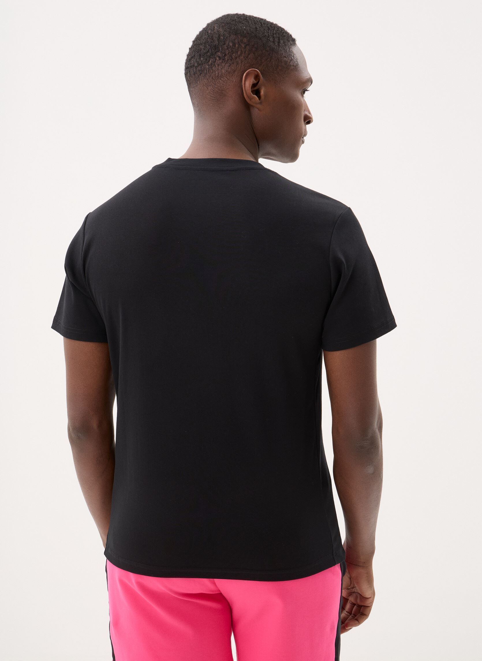 T-shirts met korte mouwen 63203 heren zwart Chabrand T-shirts met korte mouwen 63203 heren zwart CO100